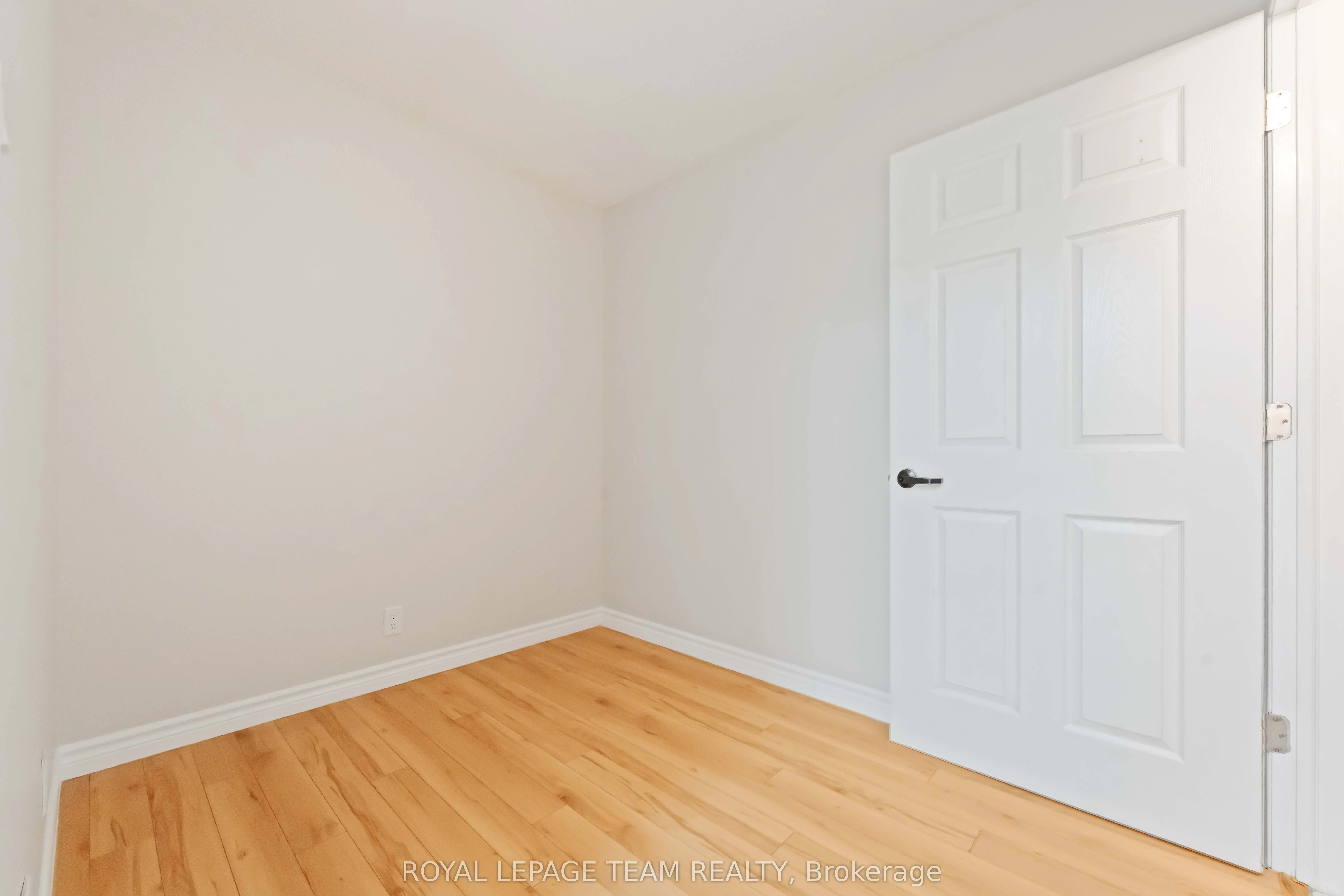 120 GRANT CARMAN Drive, #801