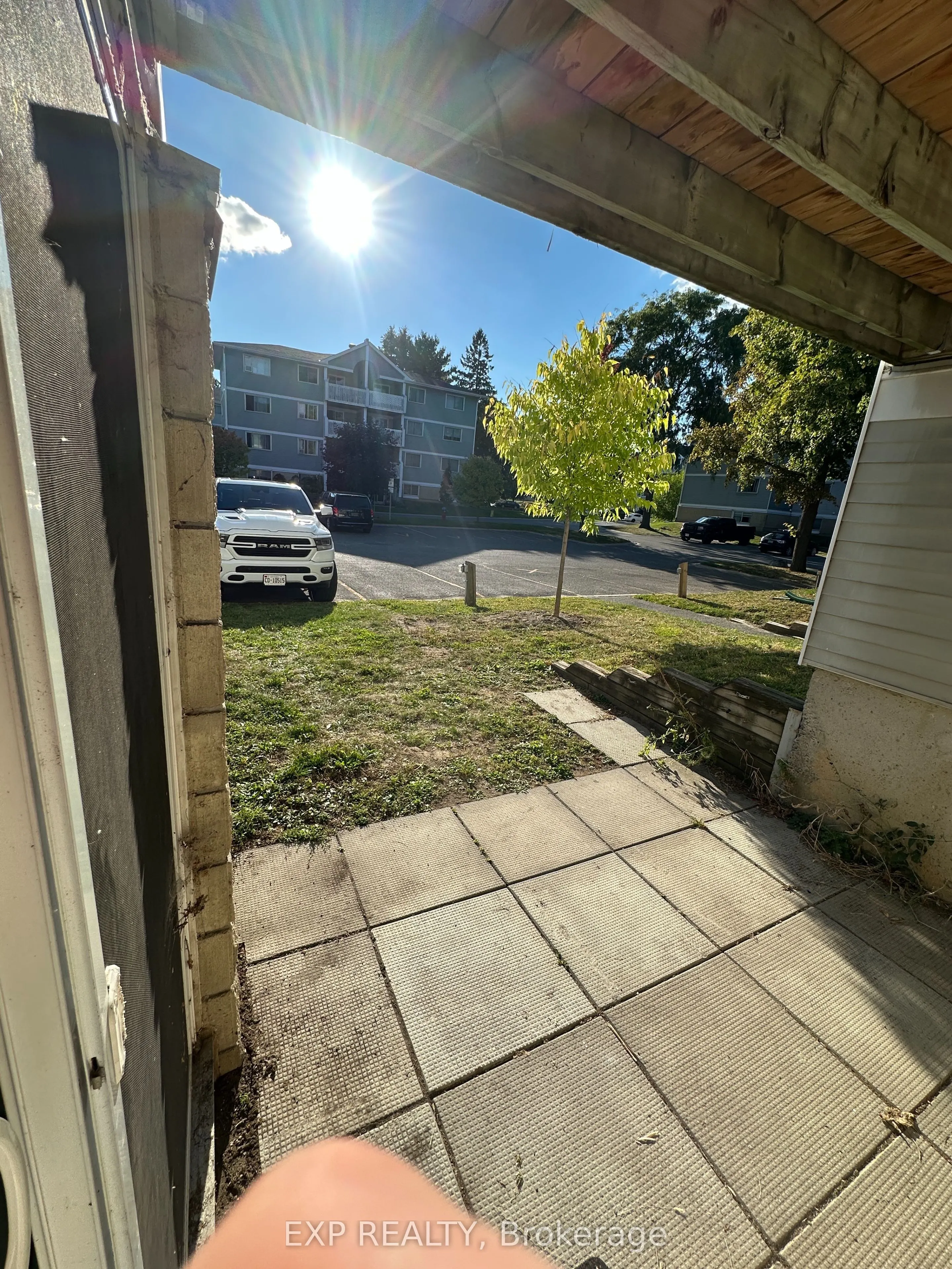 216 Viewmount Drive, #102