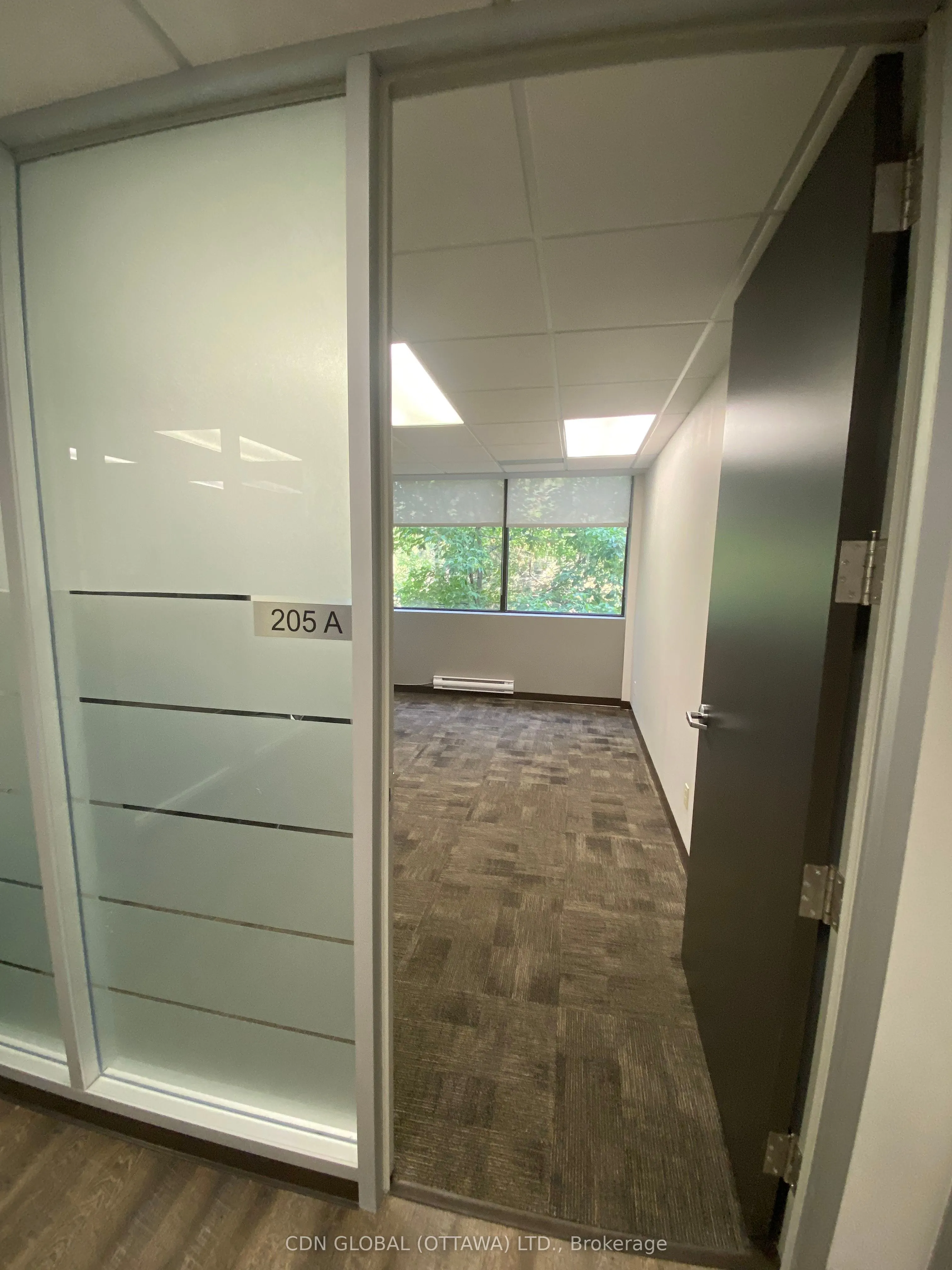 2255 ST LAURENT Boulevard, #131