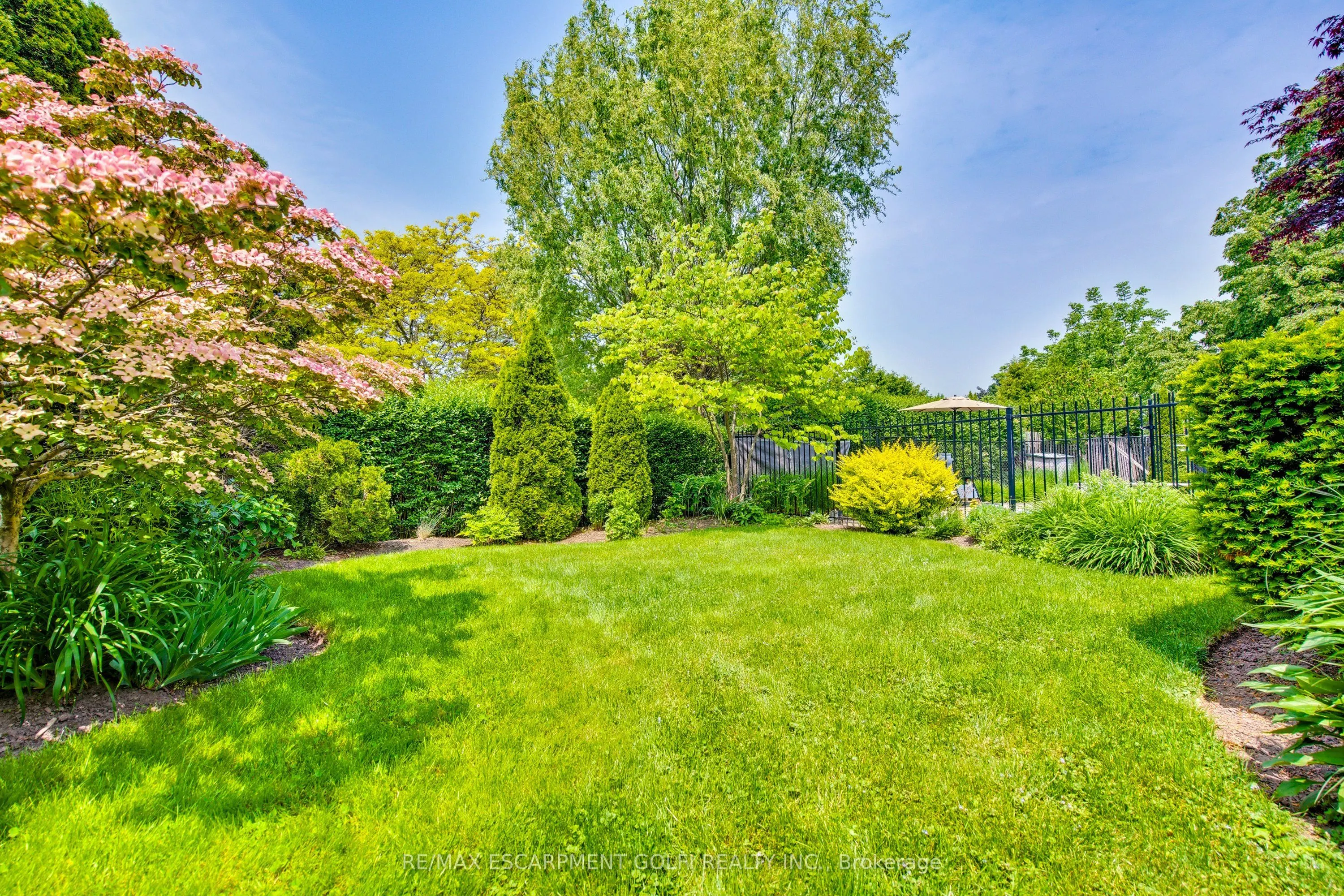 38 Albany Drive