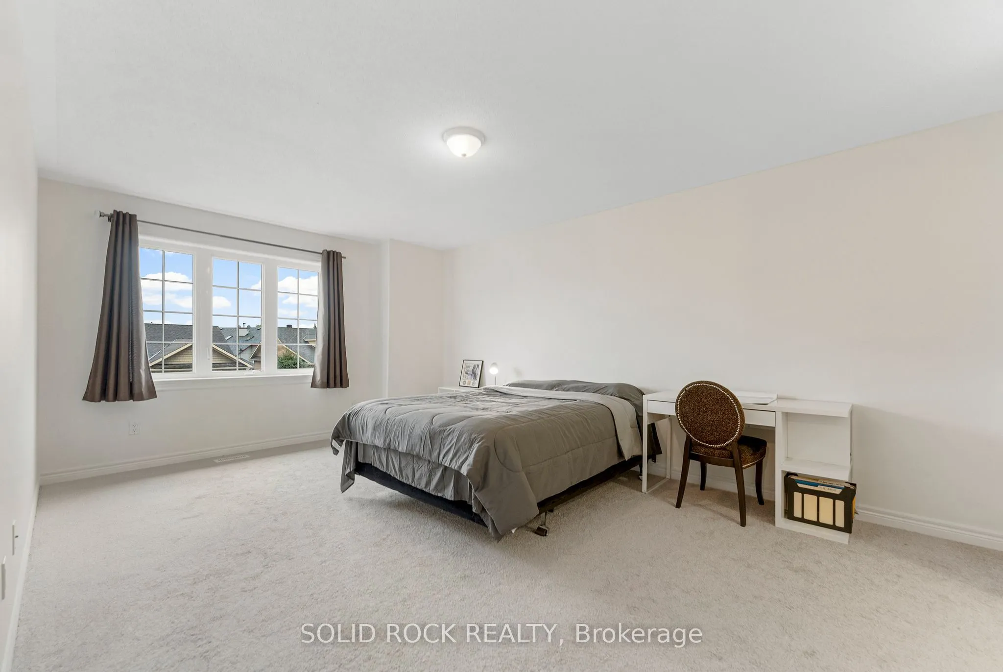 53 WILLOWSHORE Way