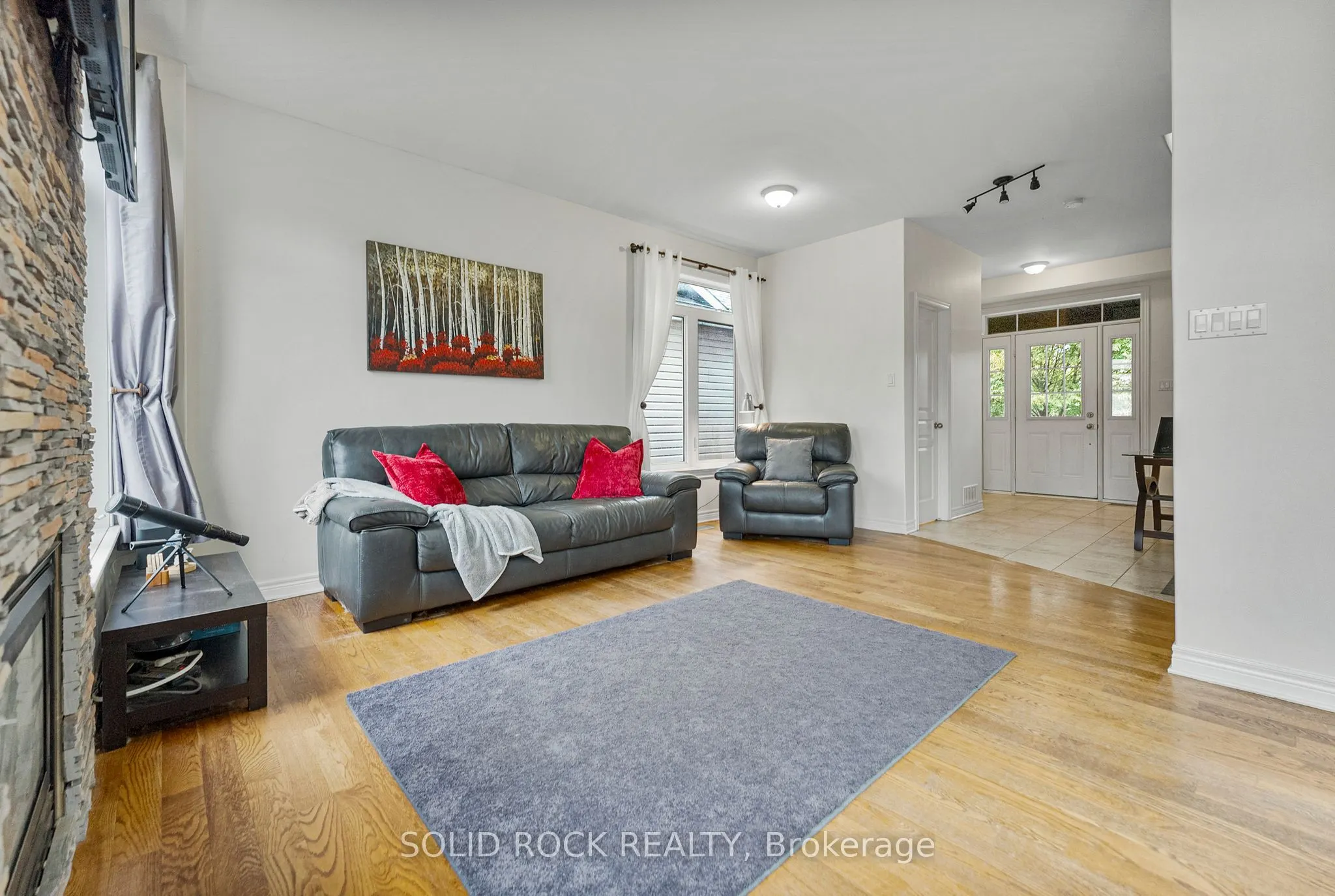 53 WILLOWSHORE Way