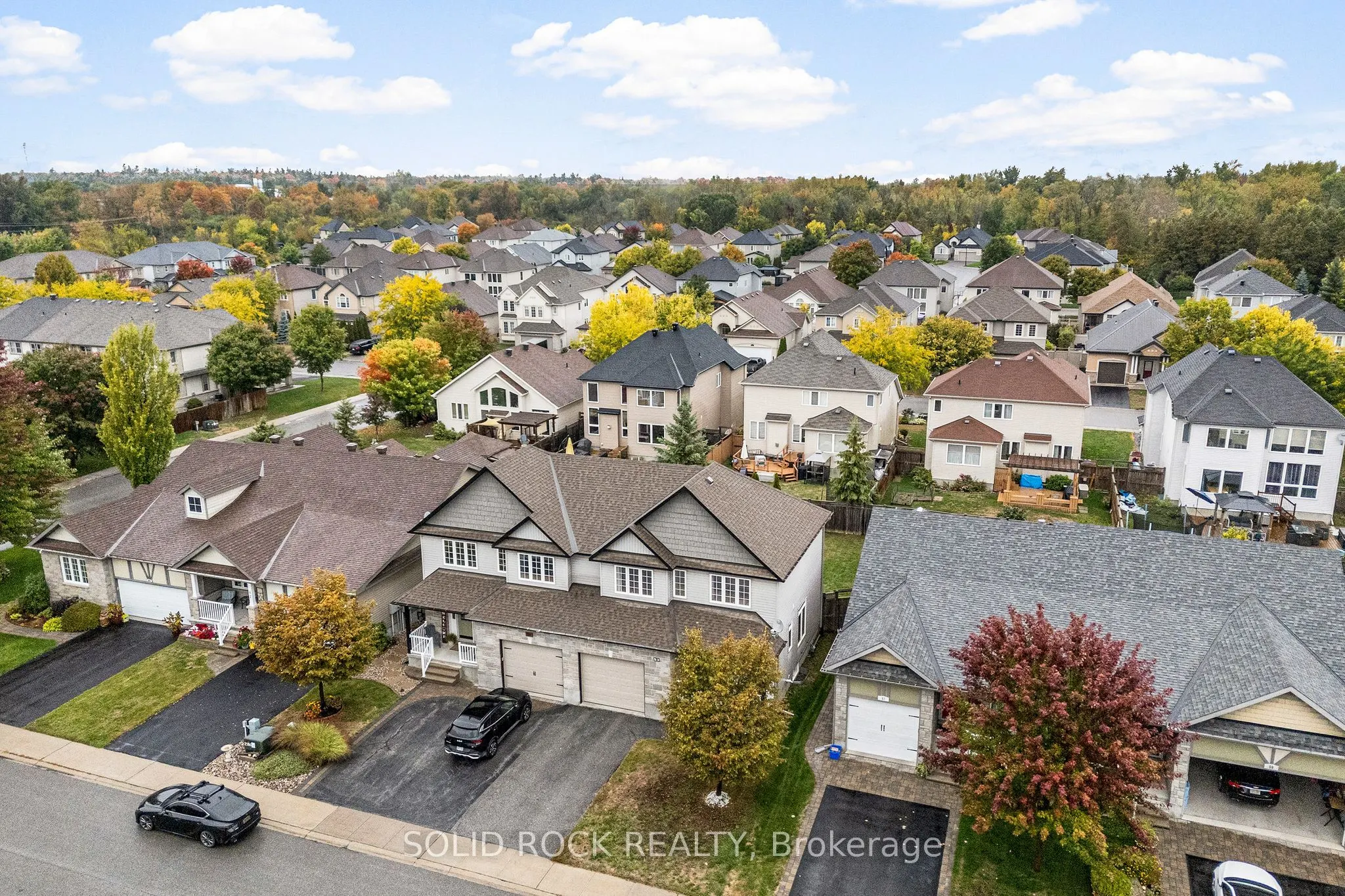 53 WILLOWSHORE Way