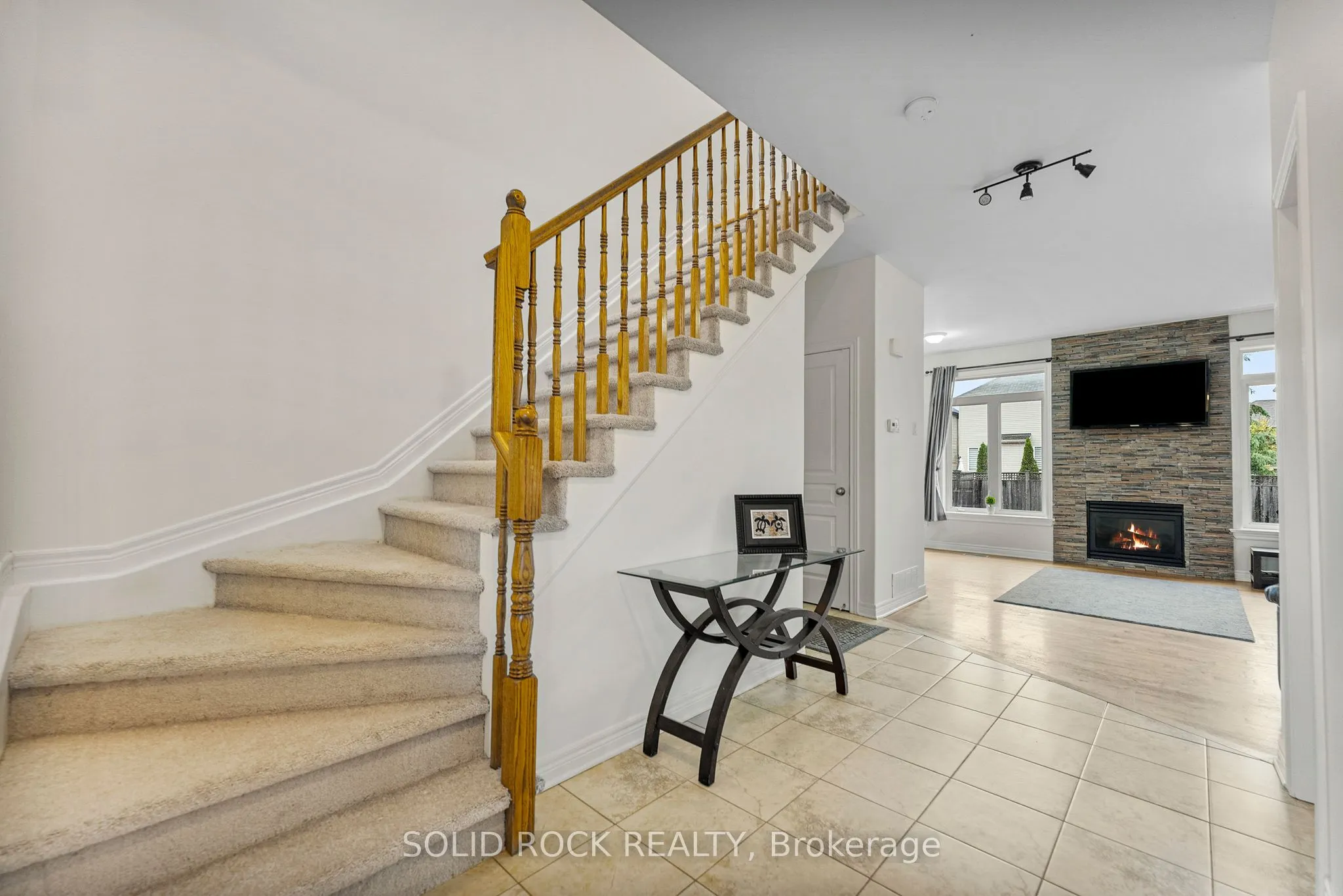 53 WILLOWSHORE Way