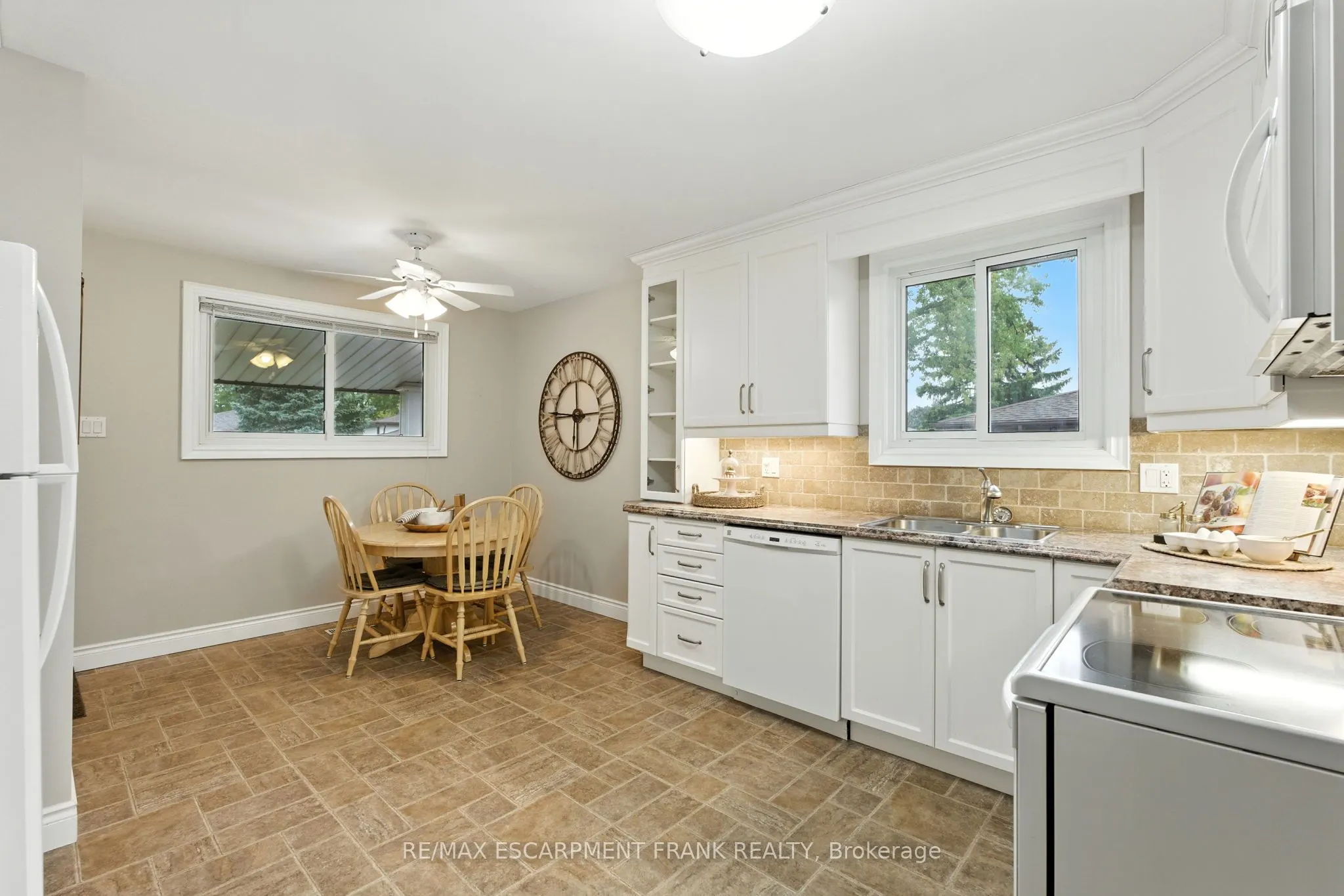 123 Moxley Drive