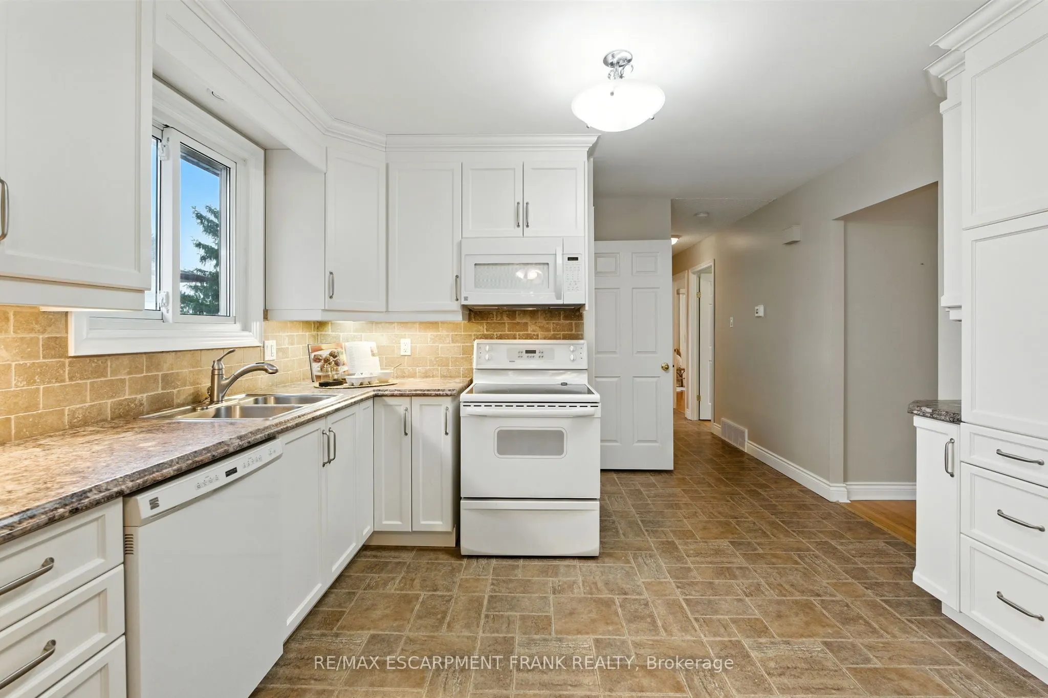 123 Moxley Drive