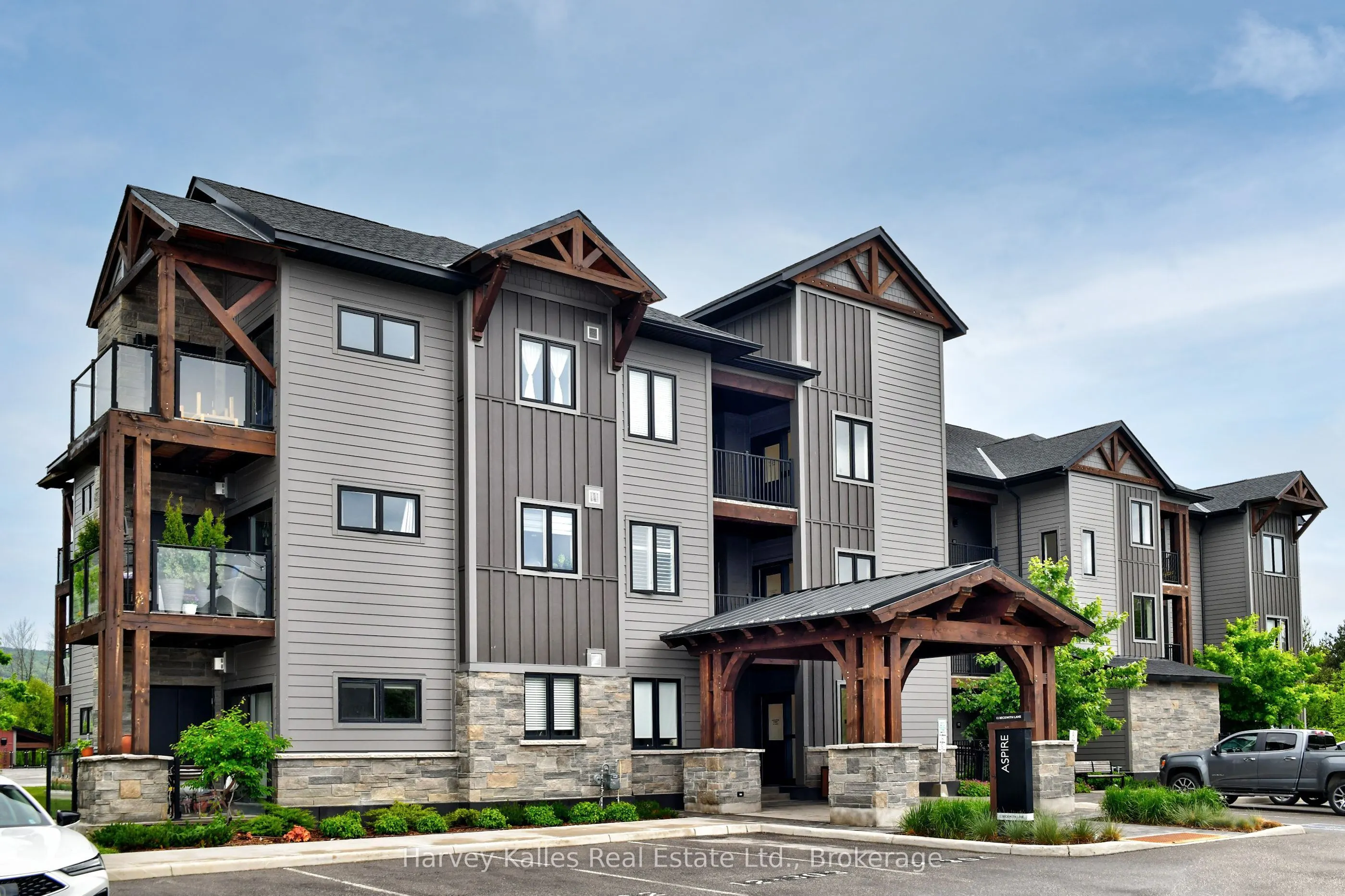 12 Beckwith Lane, #104