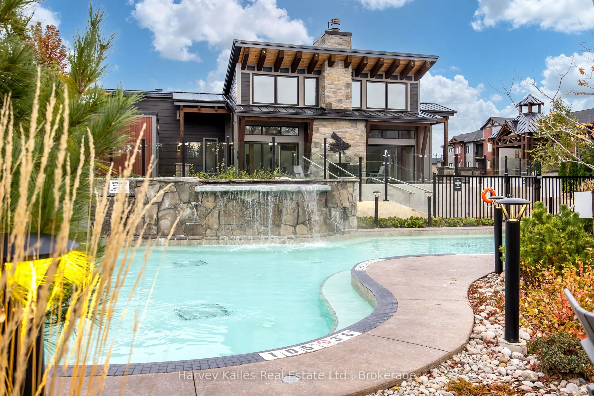 12 Beckwith Lane, #104