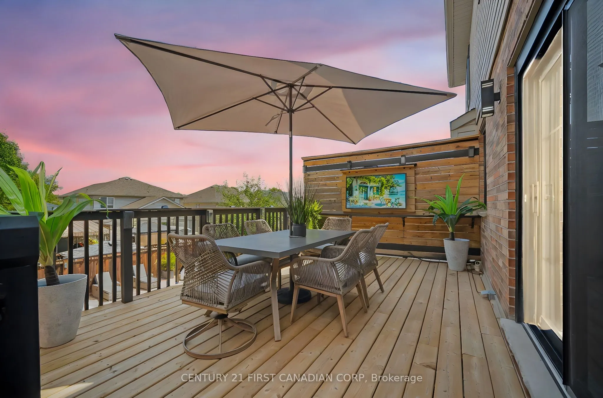 688 Clearwater Crescent
