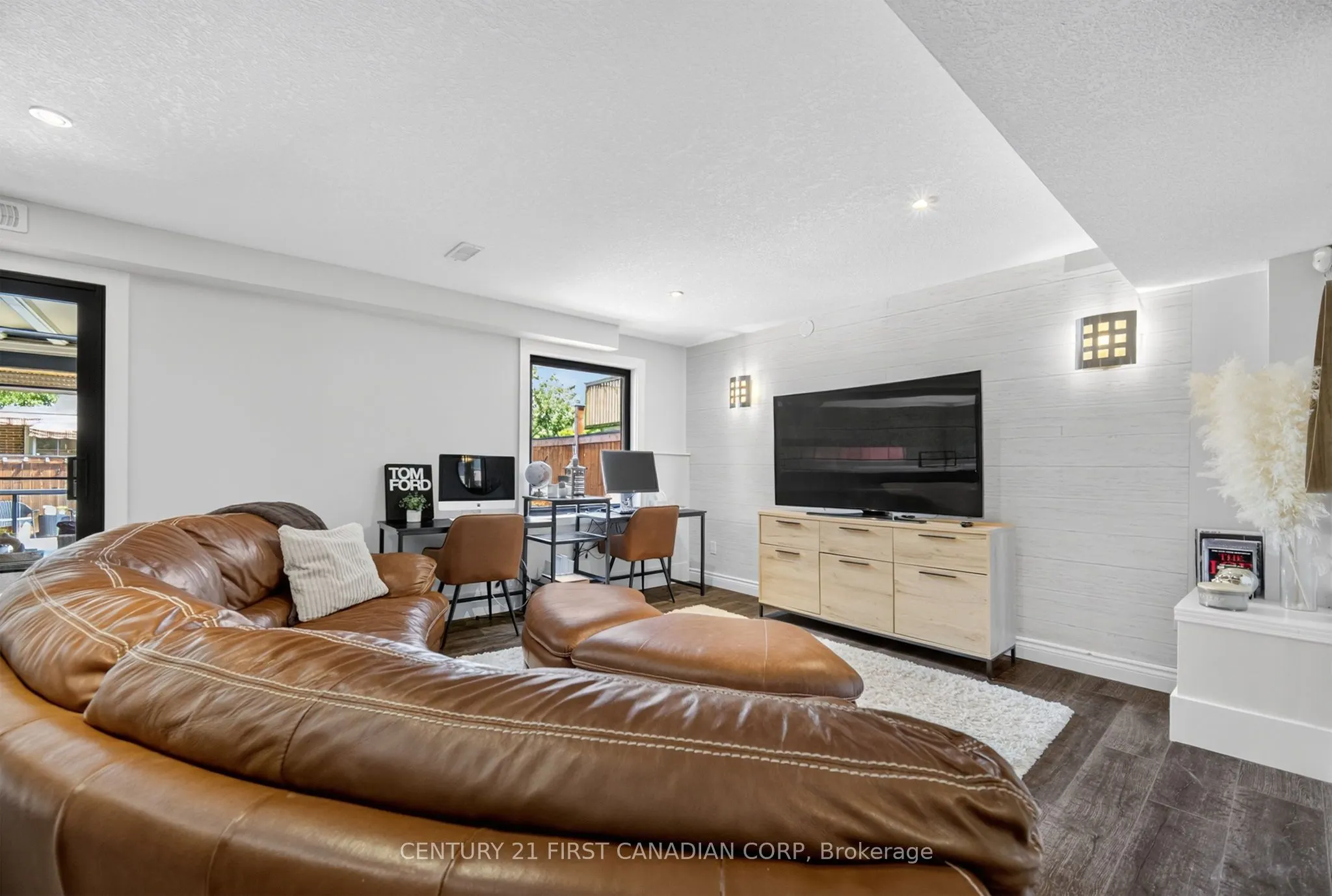 688 Clearwater Crescent