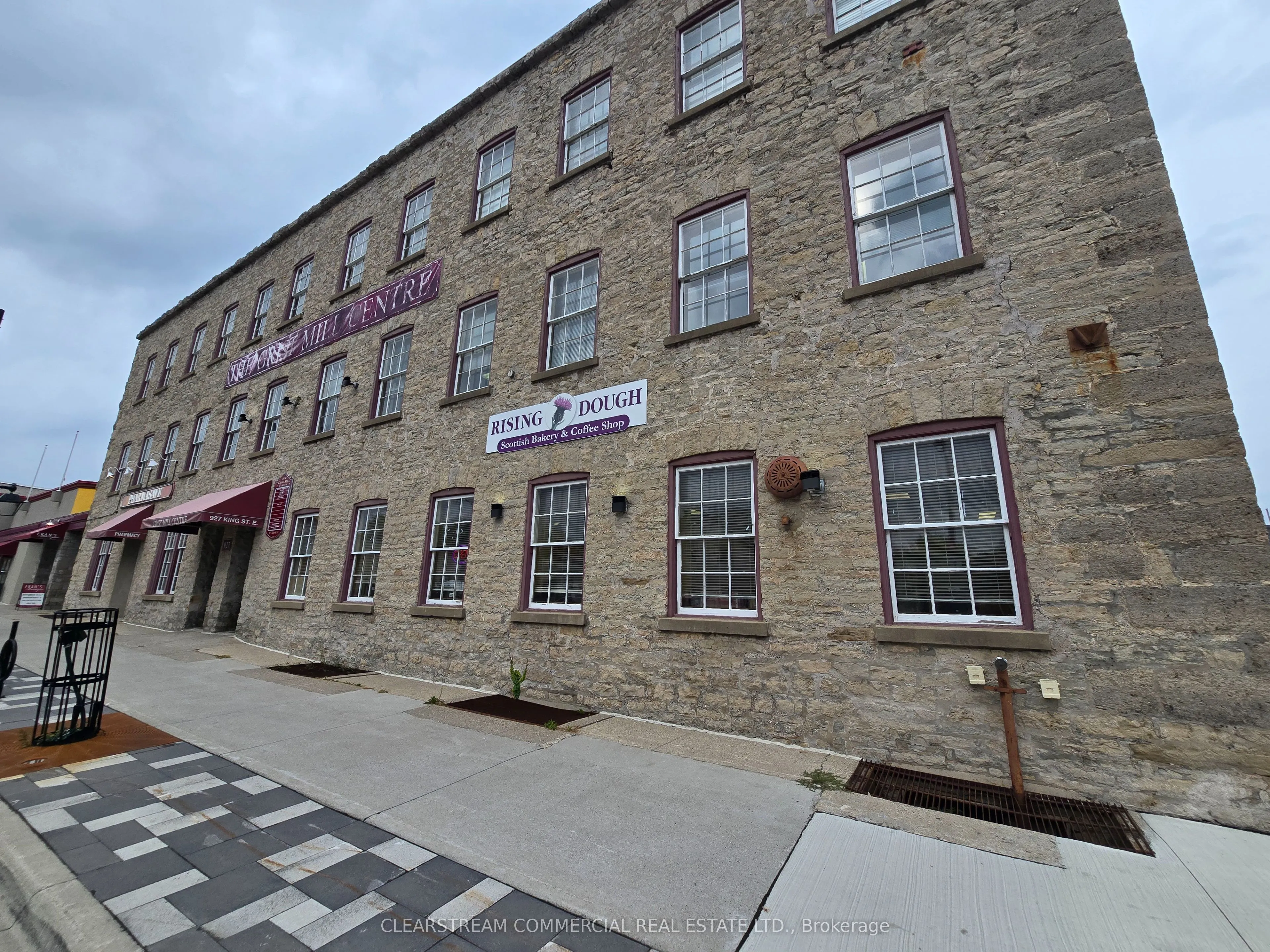 927 King Street E, #Lower Level (Basement)