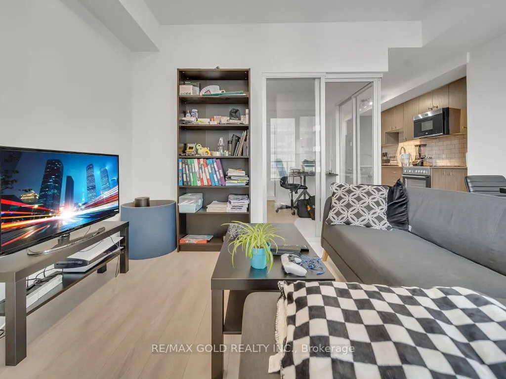 5 Wellington Street, #1405
