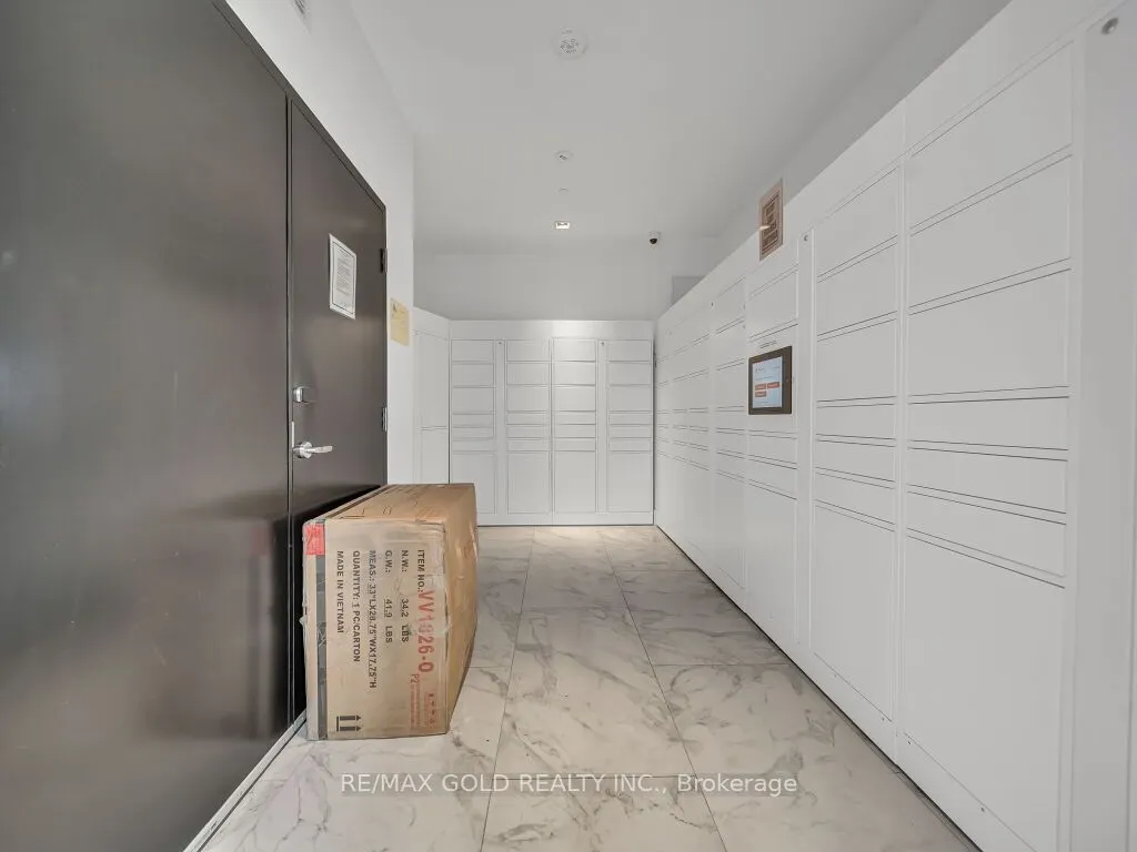 5 Wellington Street, #1405