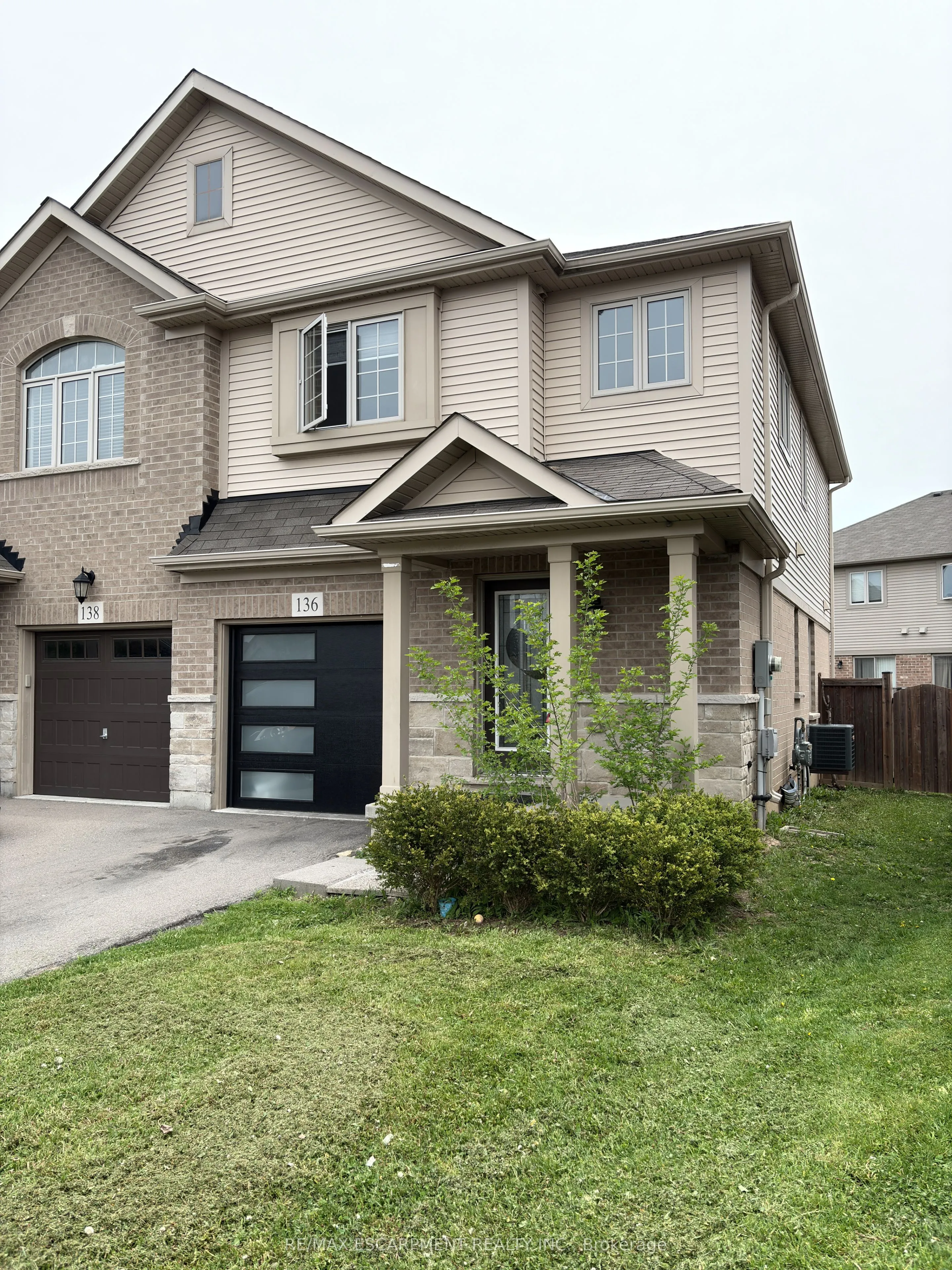 136 Westbank Trail