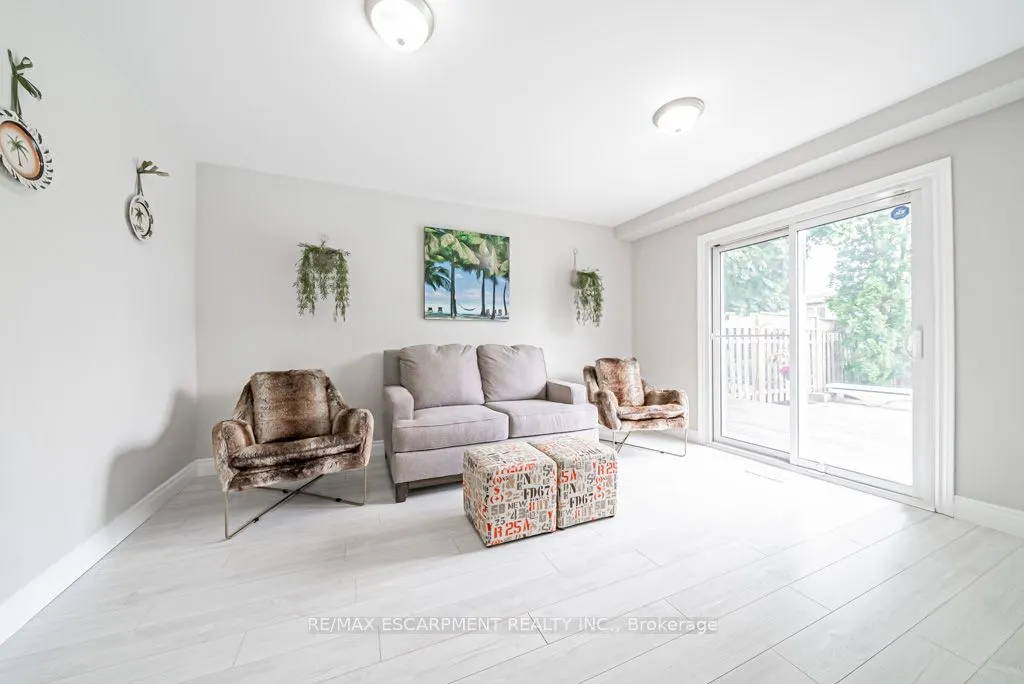 12 Quinlan Court