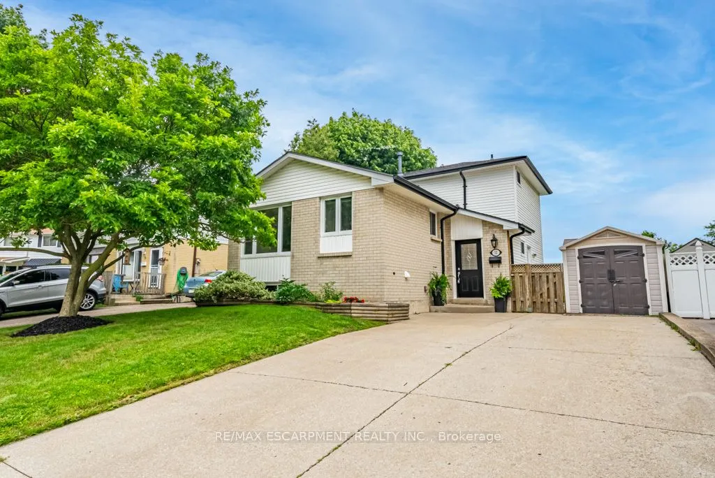 12 Quinlan Court