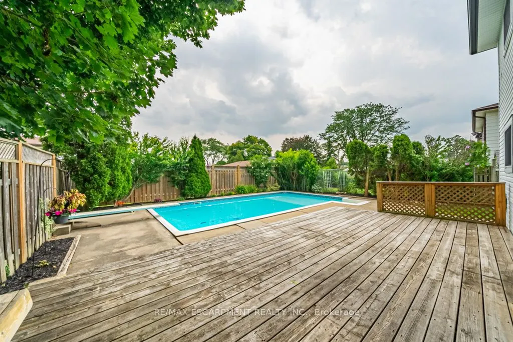 12 Quinlan Court