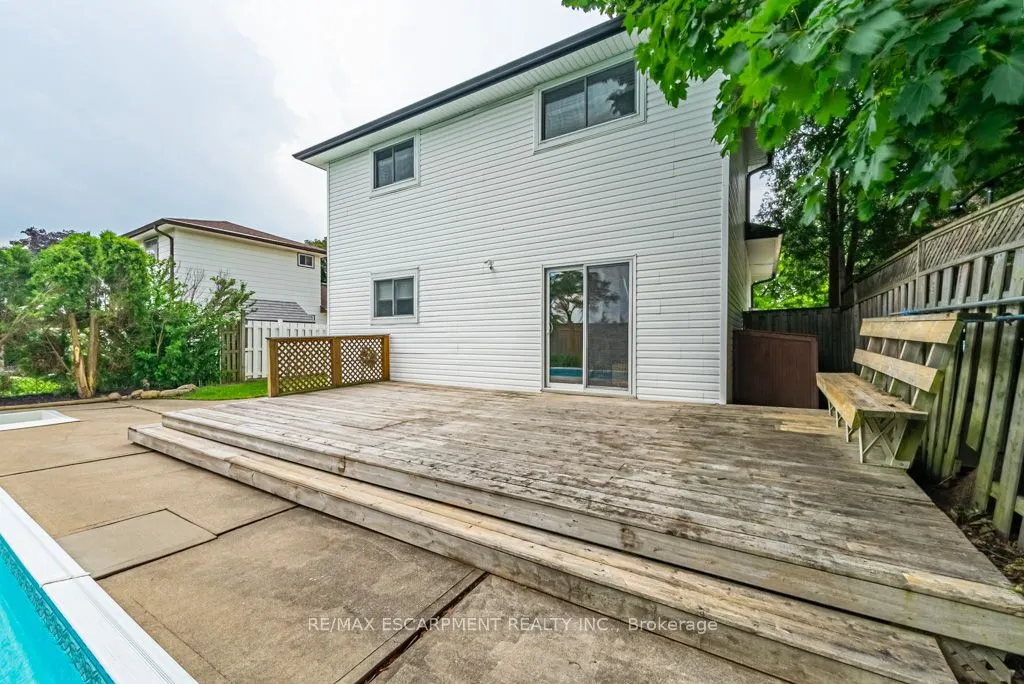 12 Quinlan Court