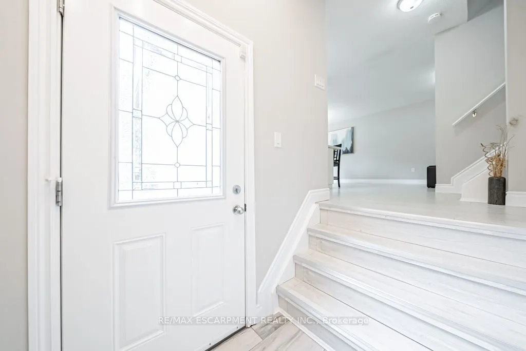 12 Quinlan Court