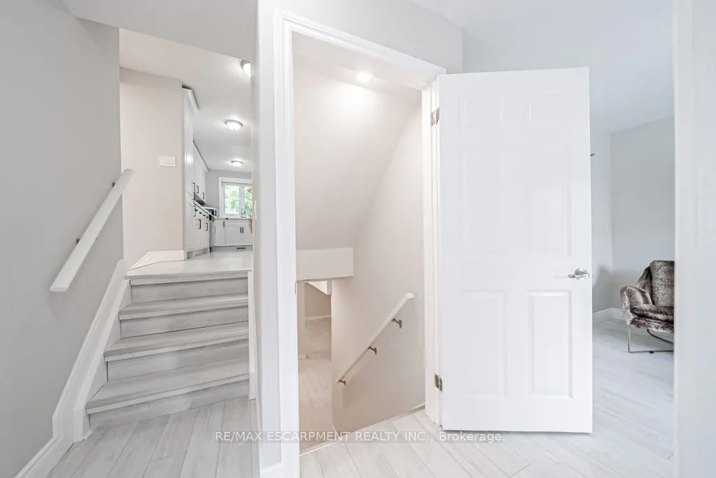 12 Quinlan Court