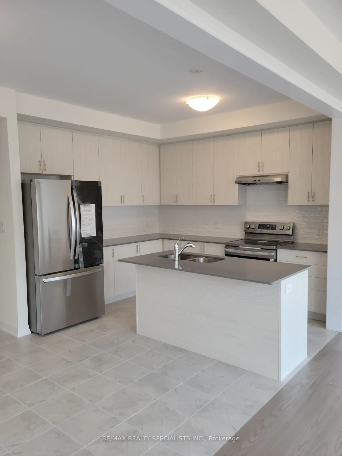 15 Blacklock Street, #7