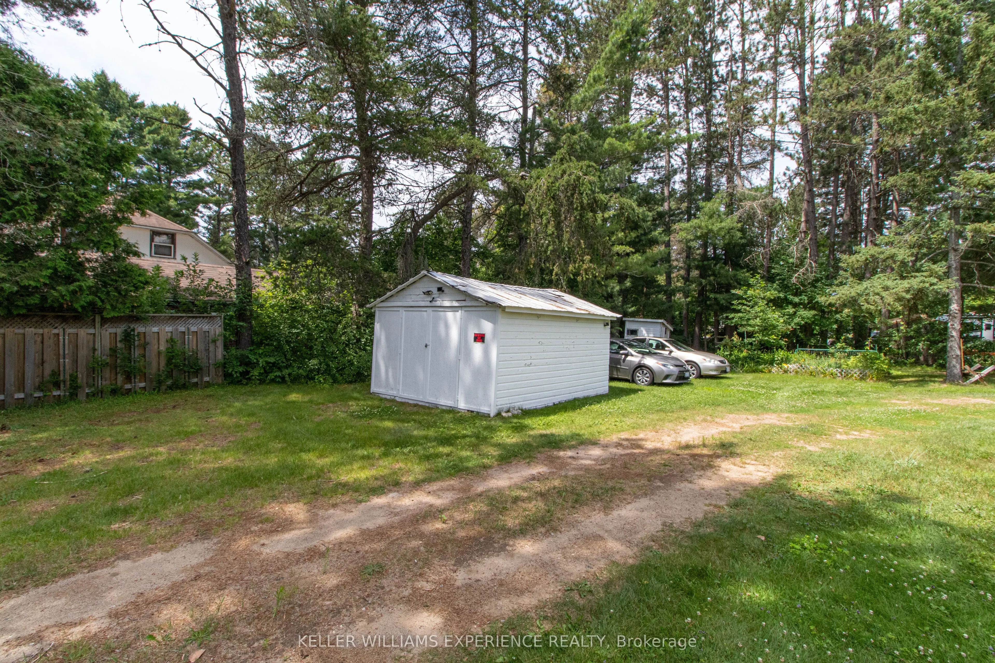 152 Ottawa Avenue