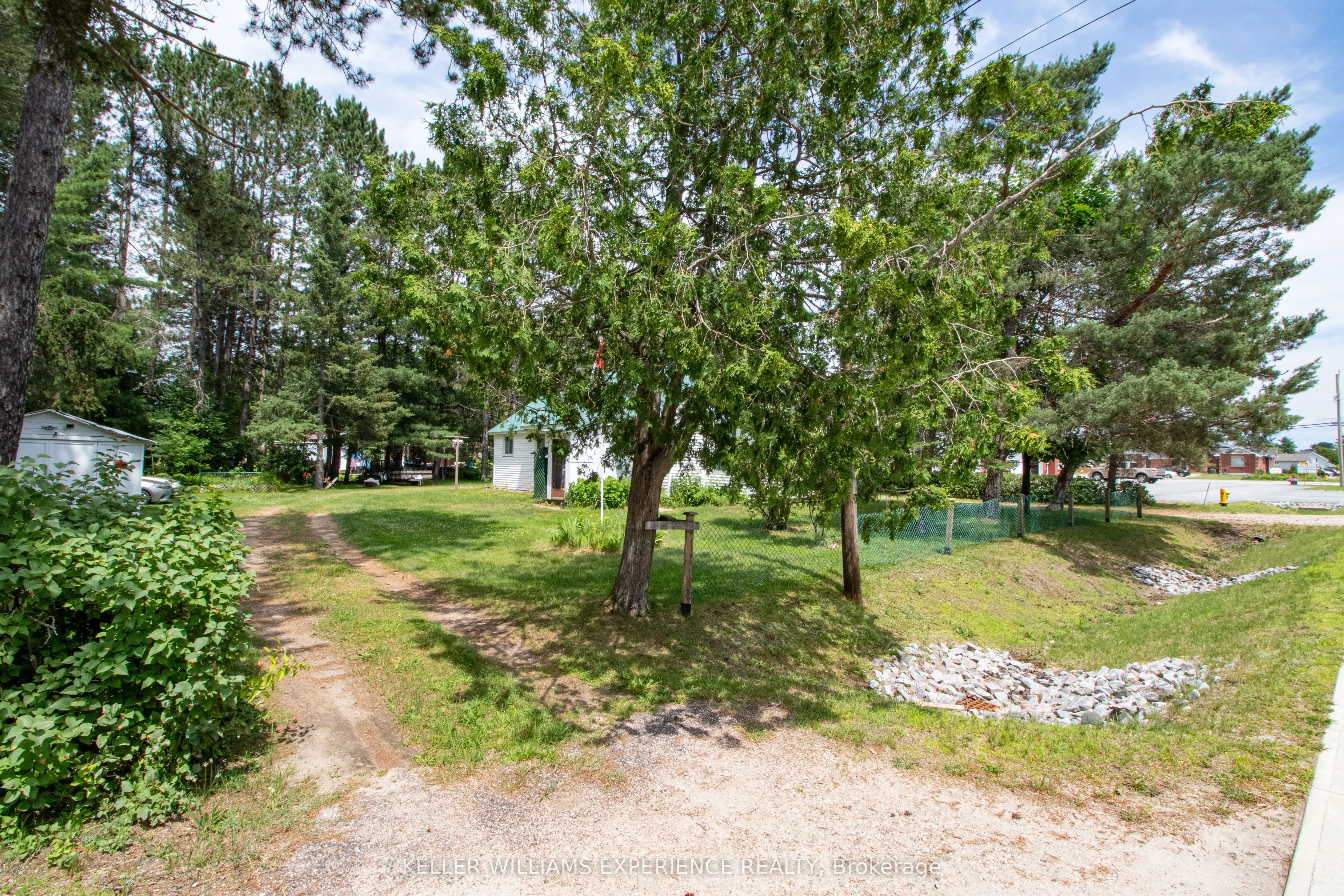 152 Ottawa Avenue