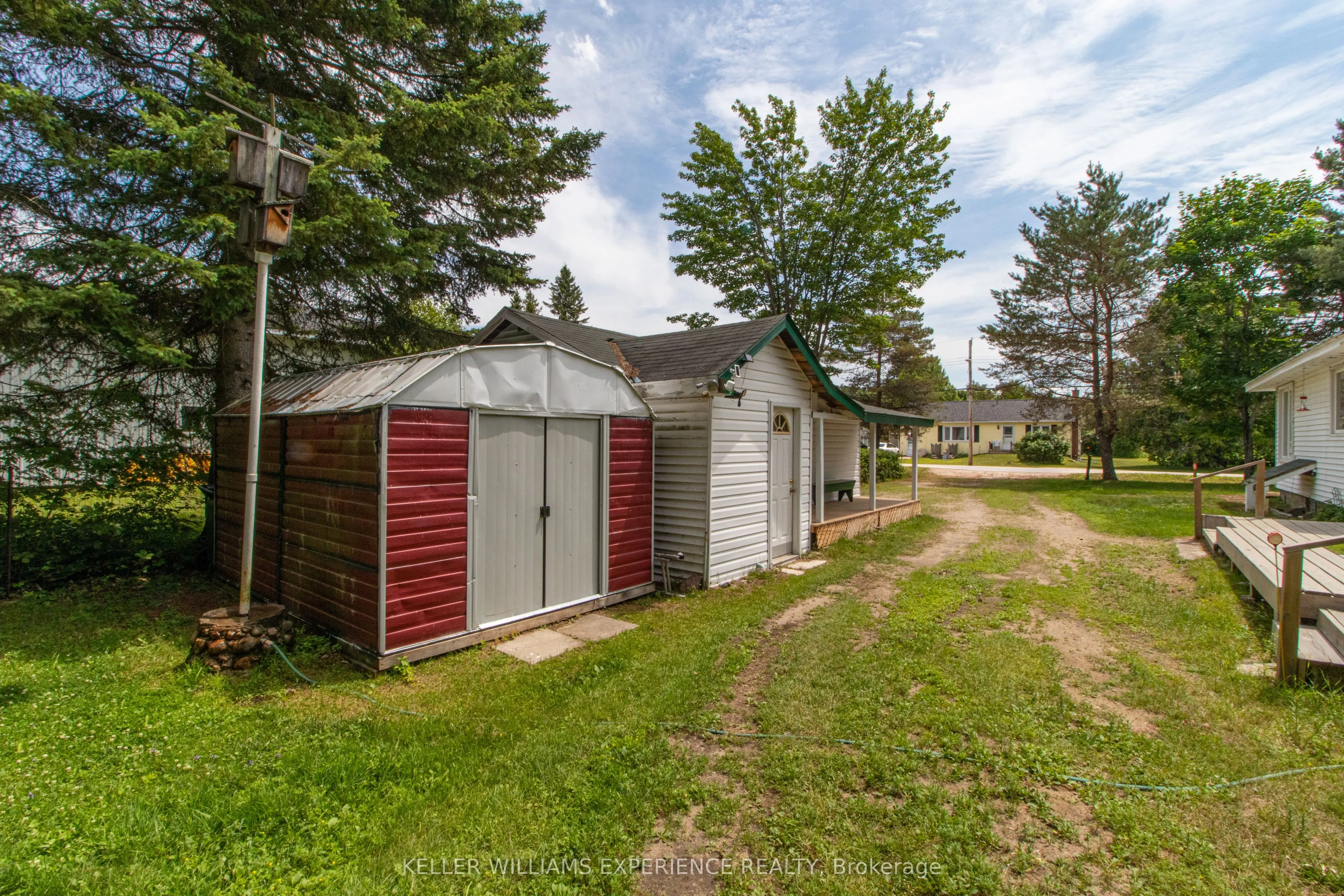 152 Ottawa Avenue