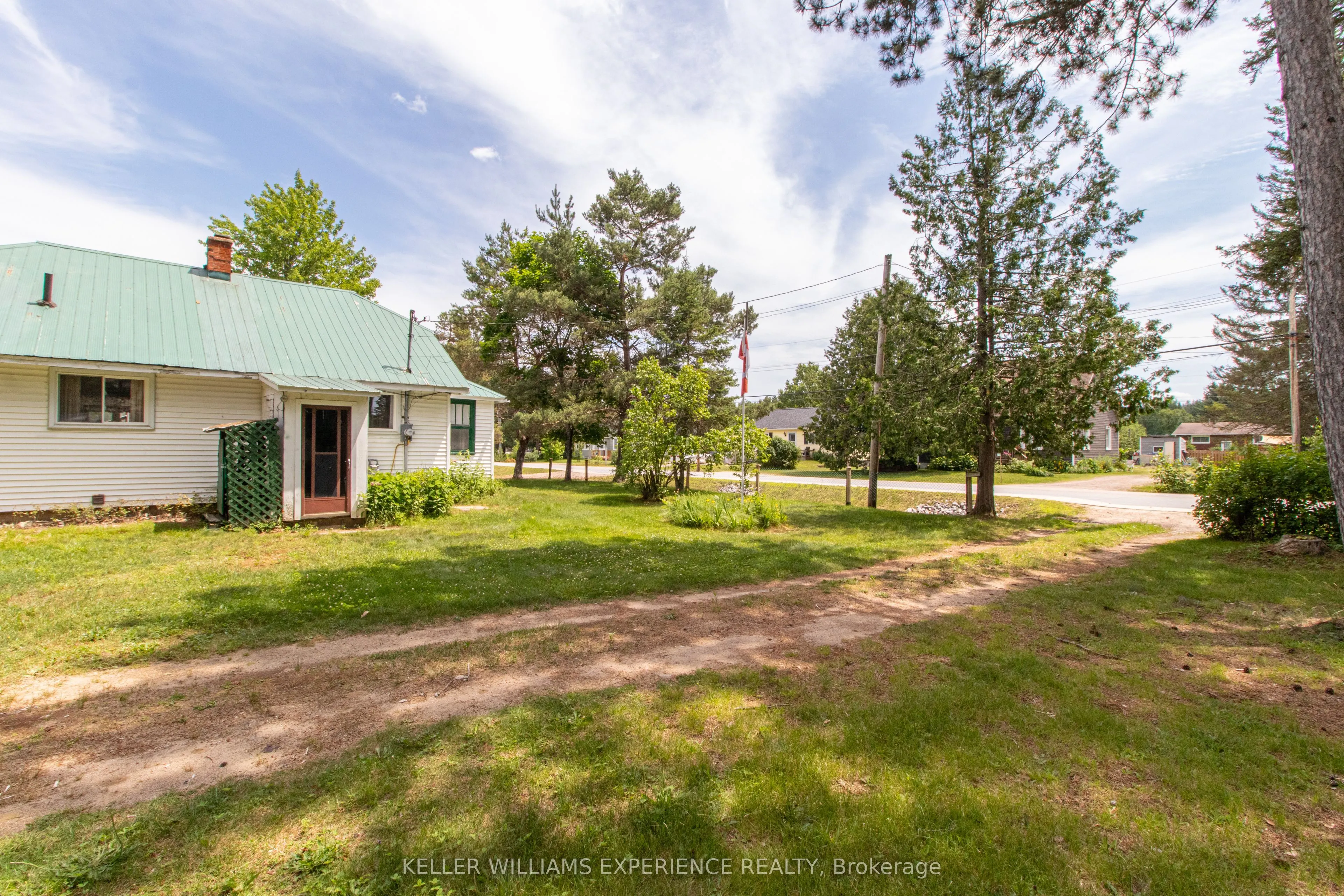 152 Ottawa Avenue