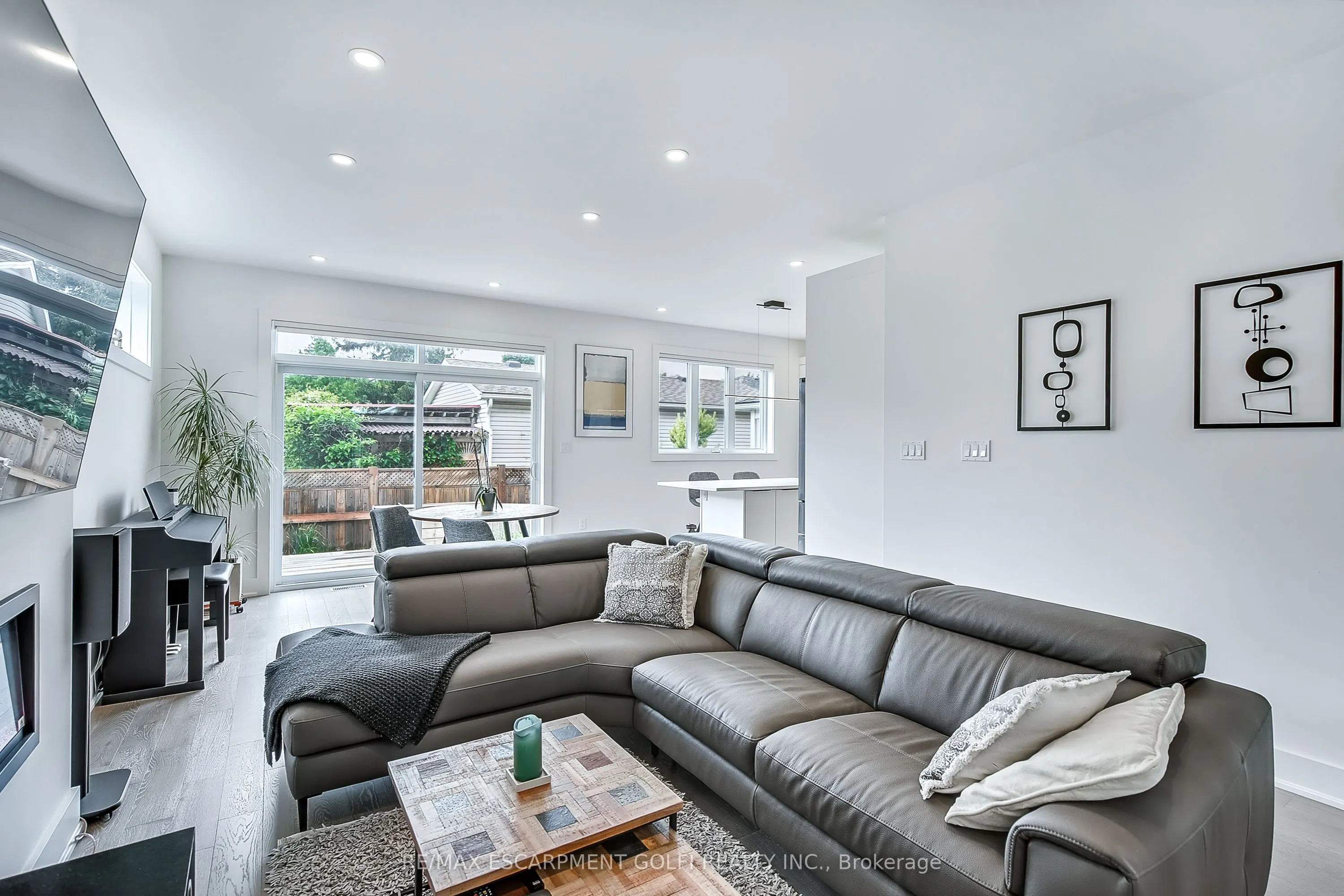 9 Princeton Common, #3