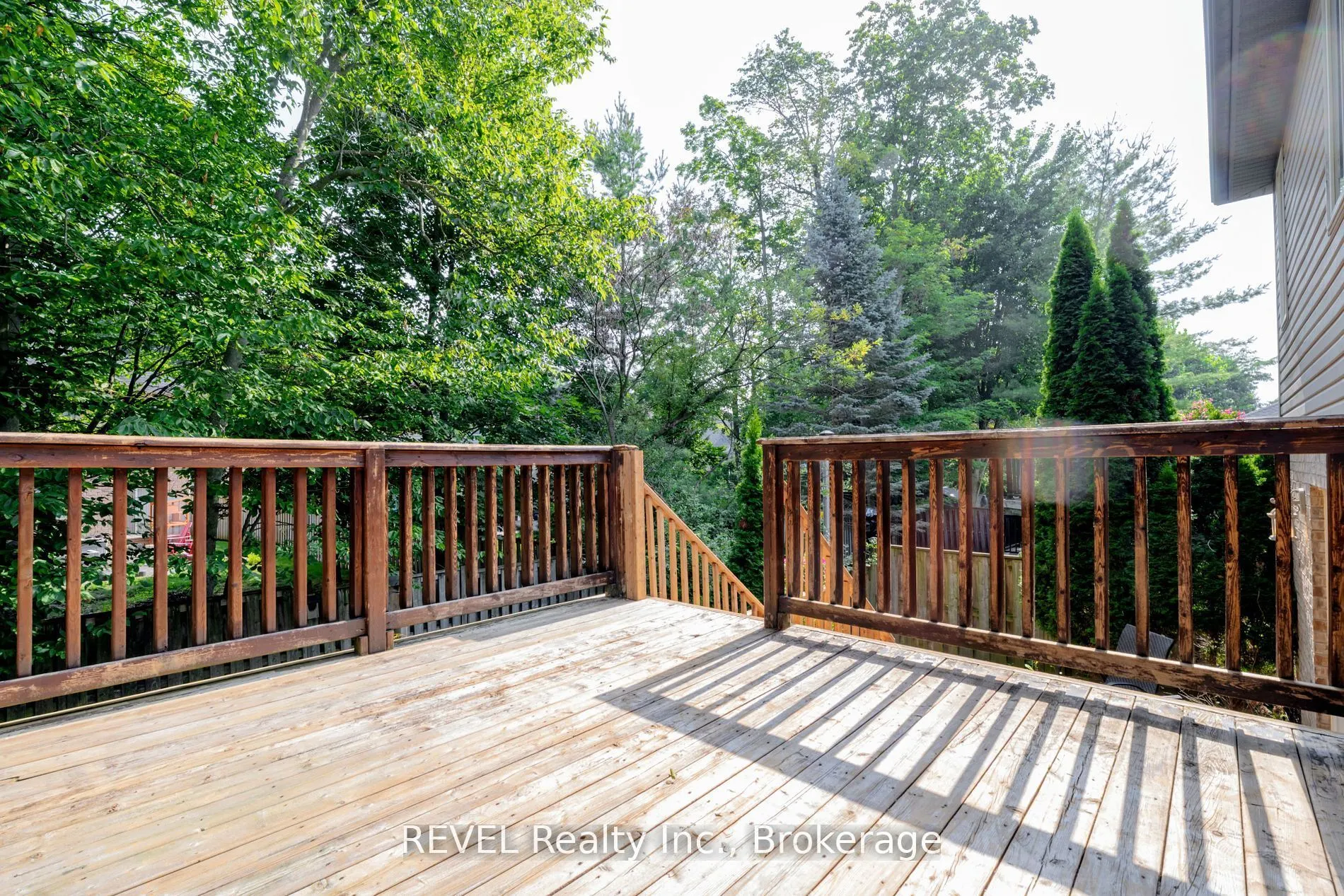 1085 South Wenige Drive