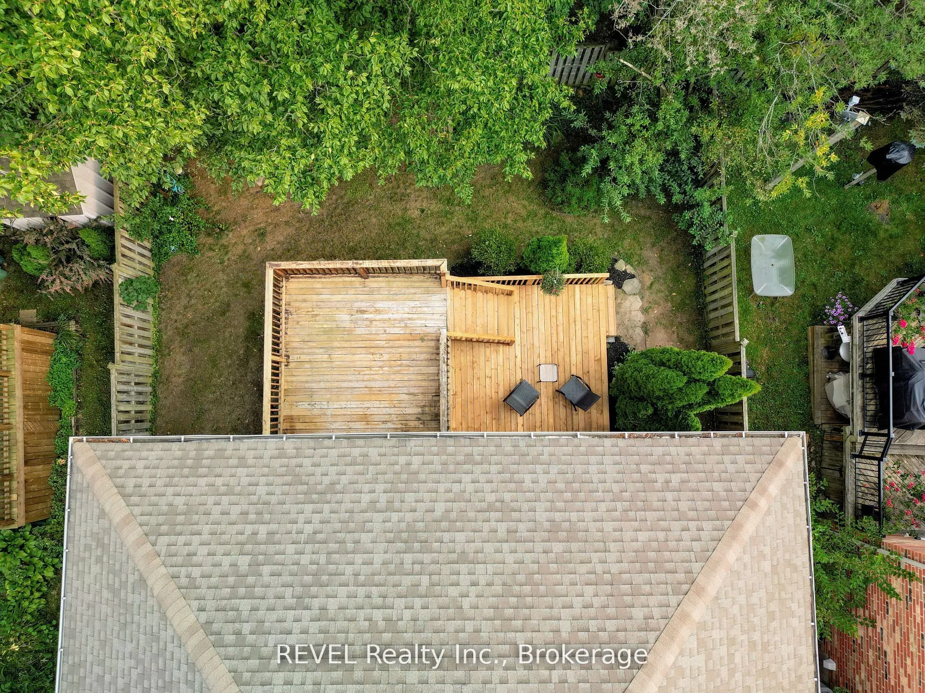 1085 South Wenige Drive
