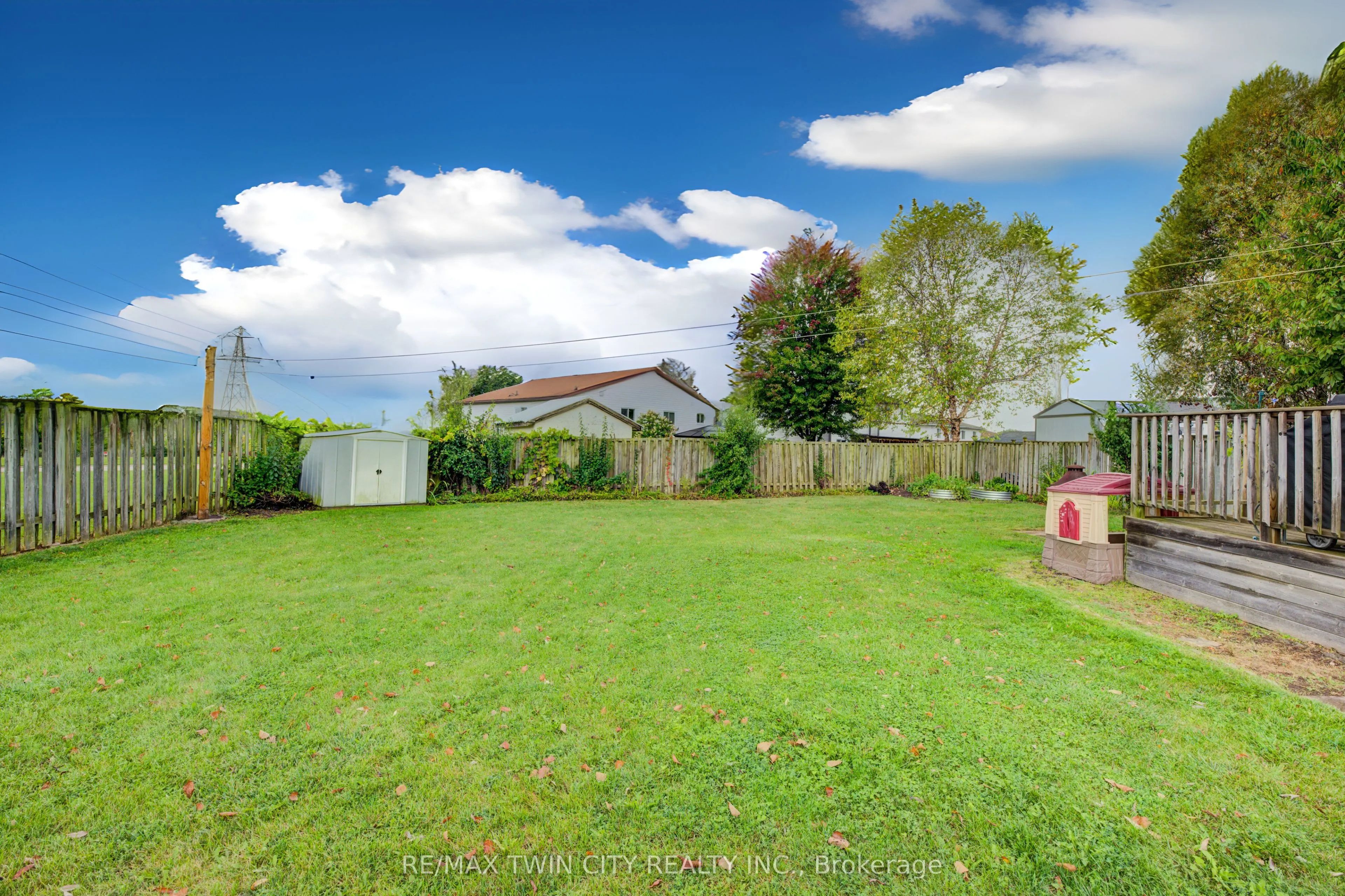 143 Dyer Court