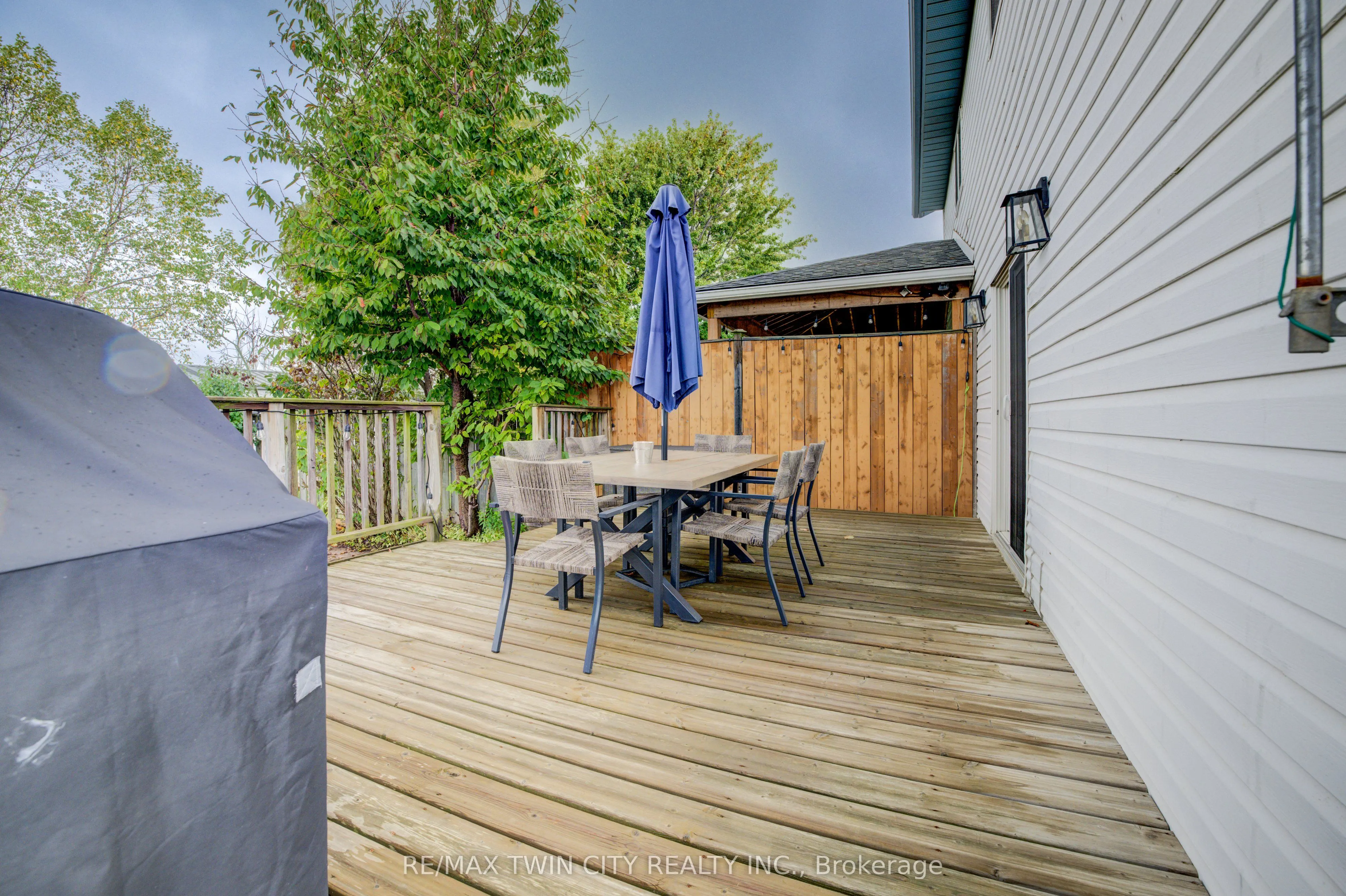 143 Dyer Court