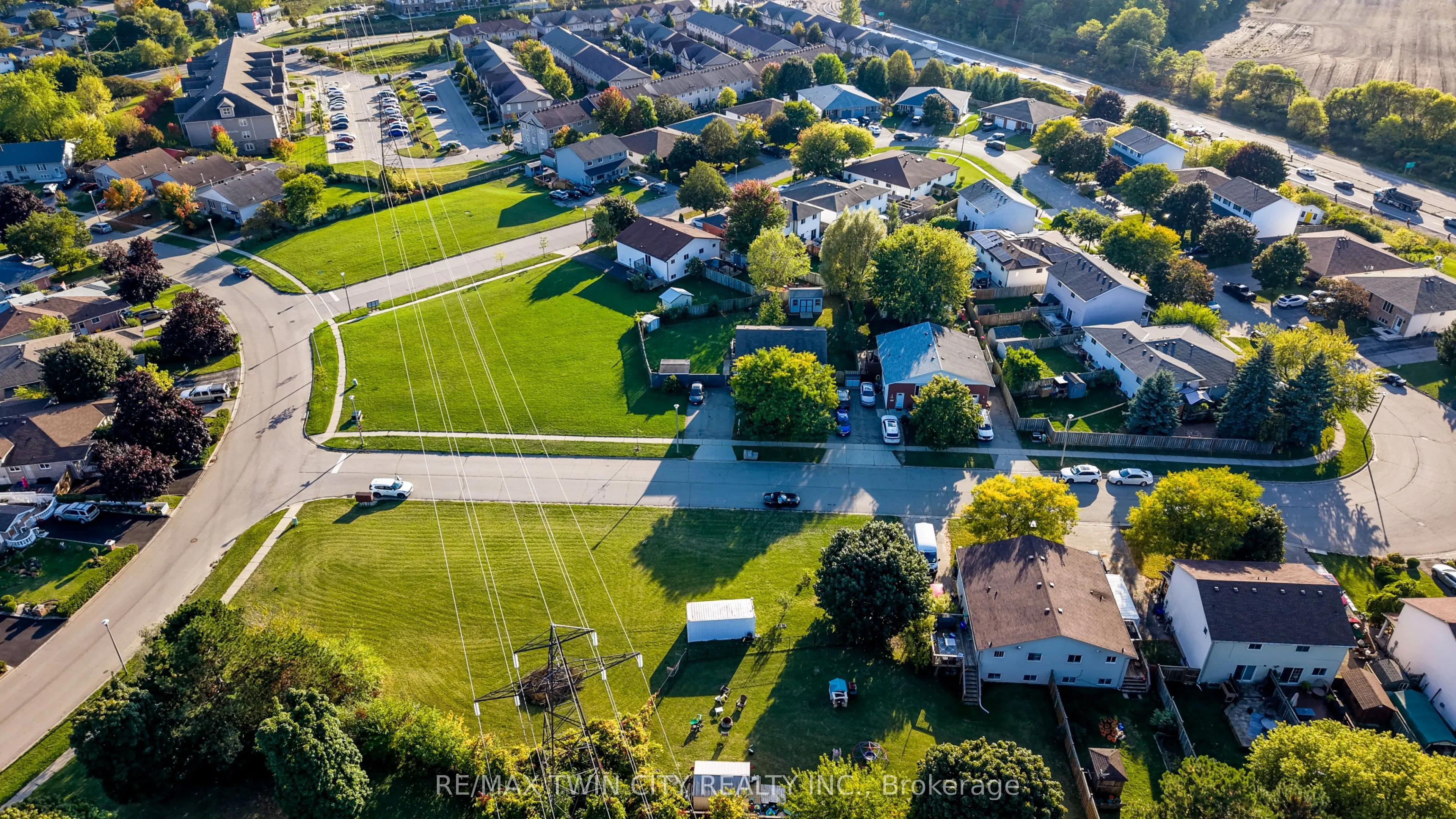143 Dyer Court