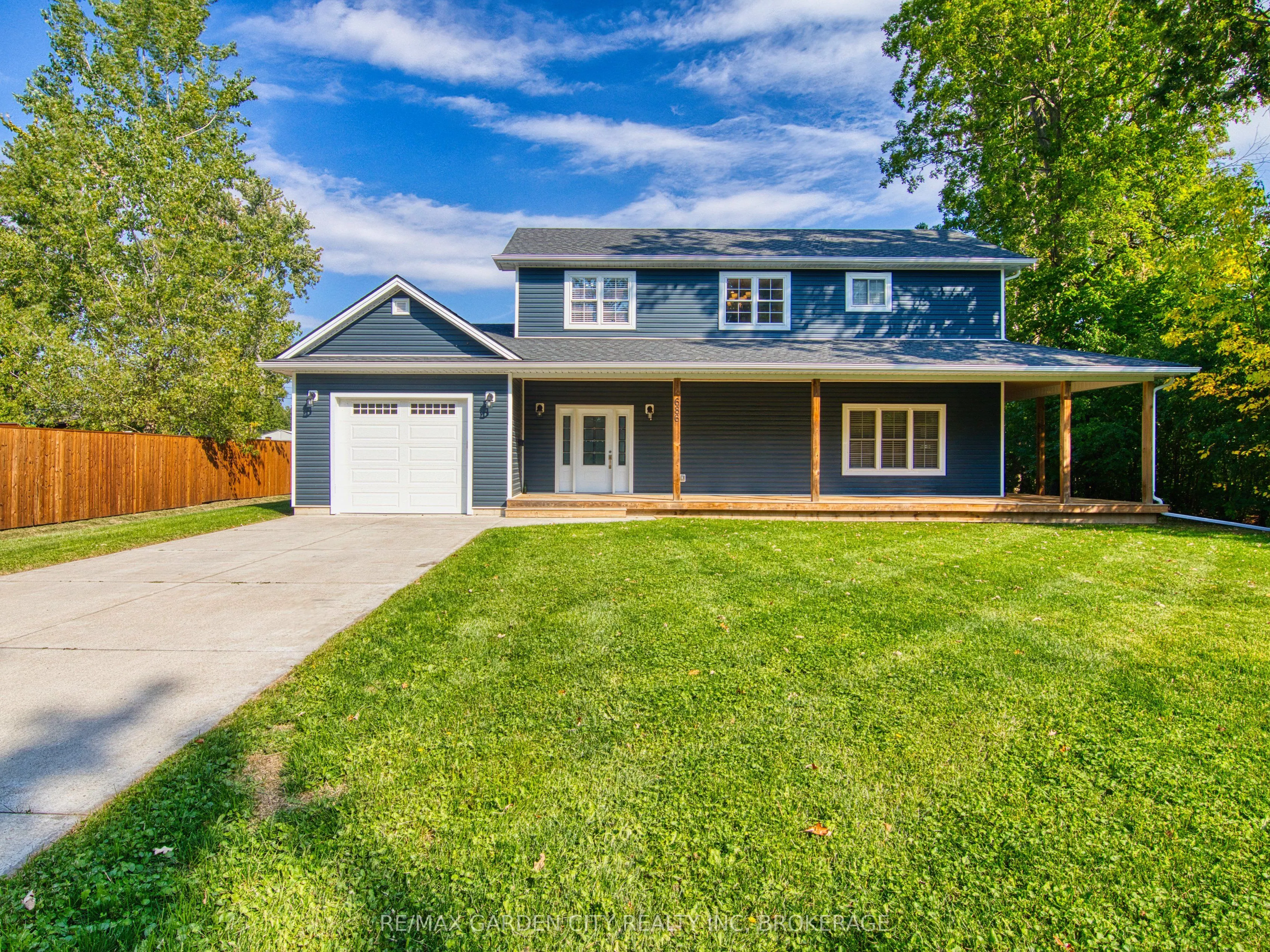 686 Lakeview Road