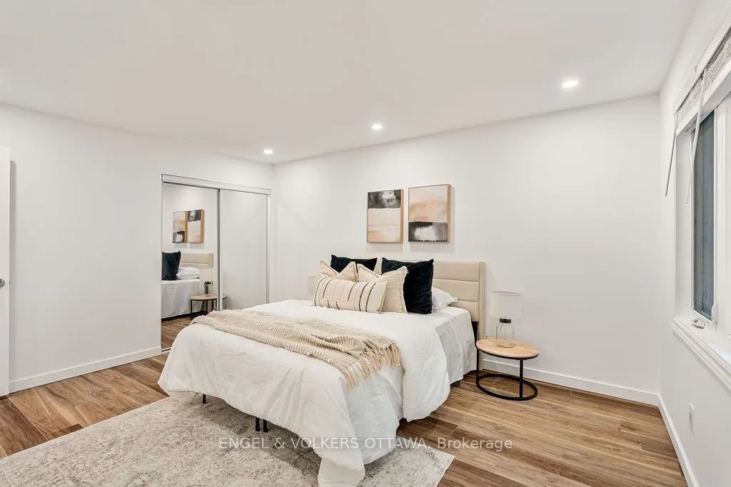 12 Bayside Private