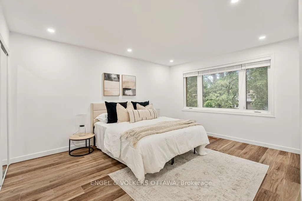 12 Bayside Private