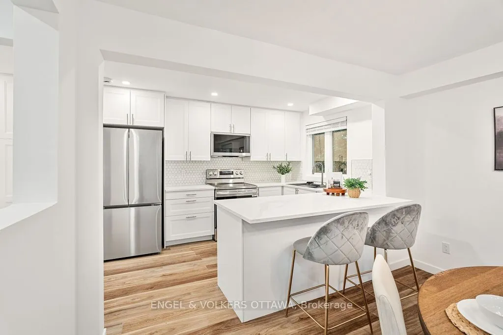 12 Bayside Private