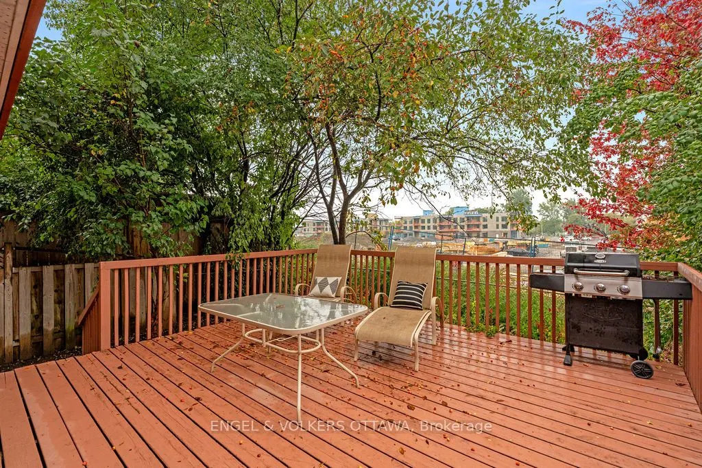 12 Bayside Private
