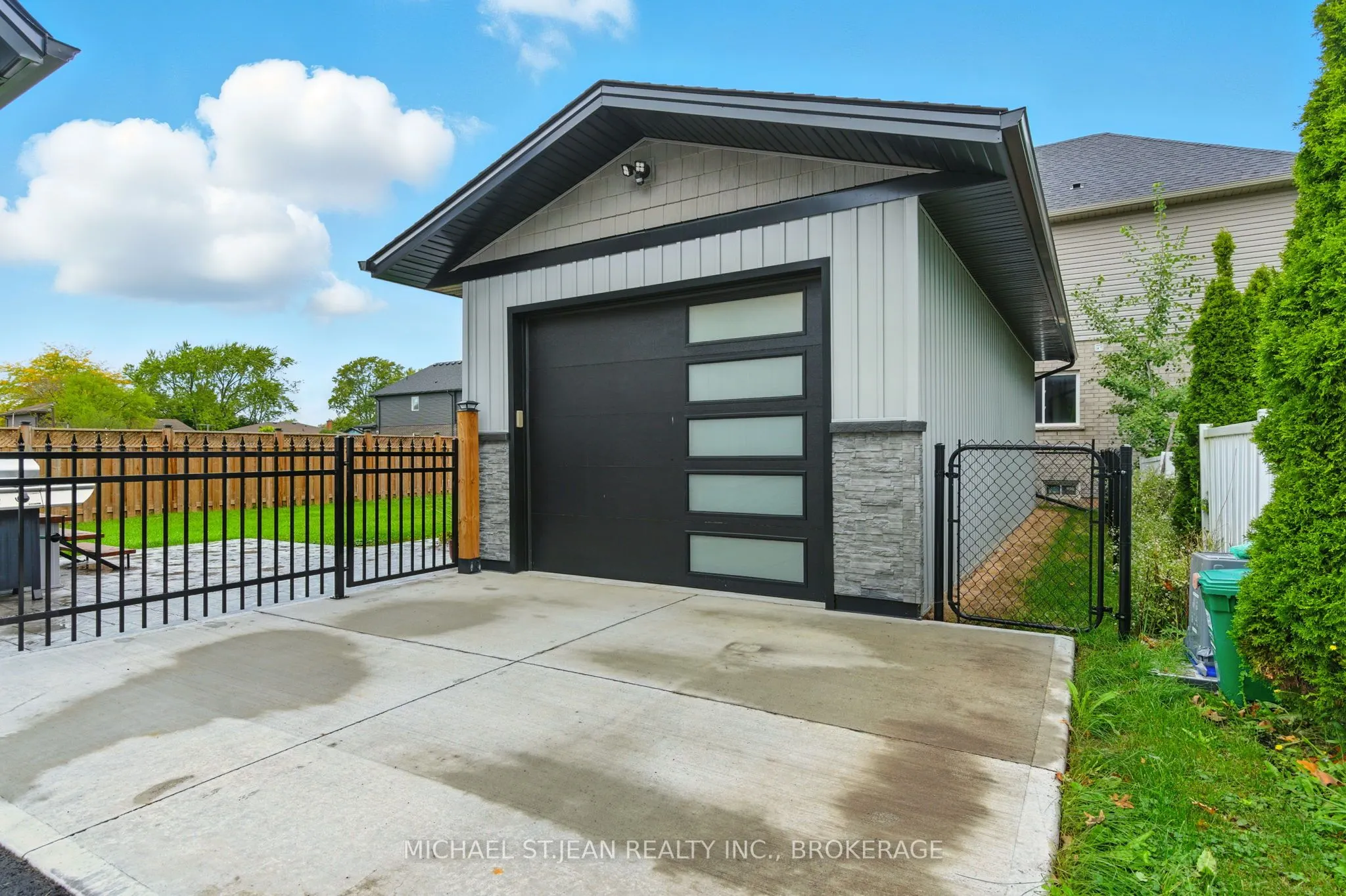 29 Sauer Avenue