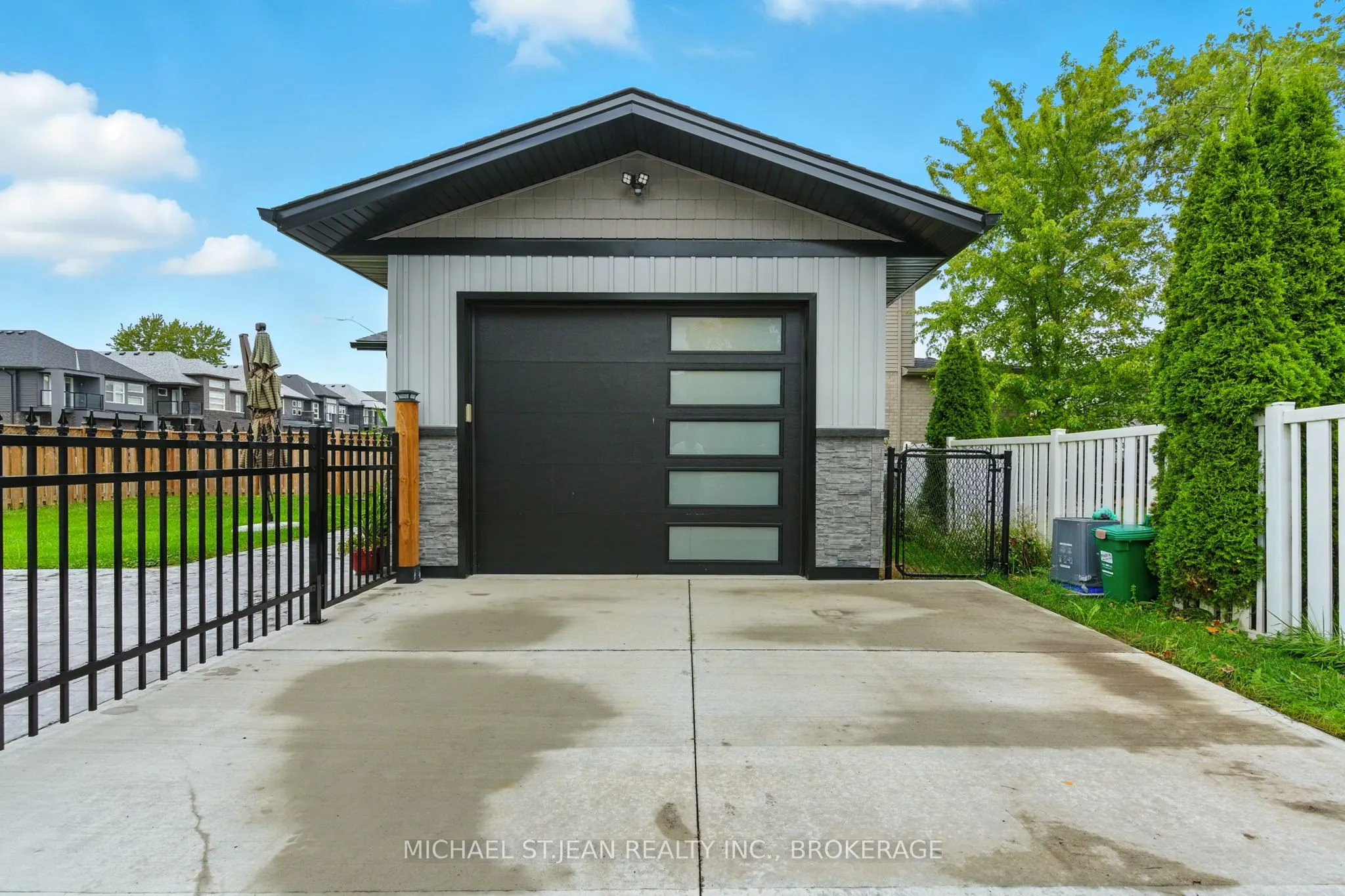 29 Sauer Avenue