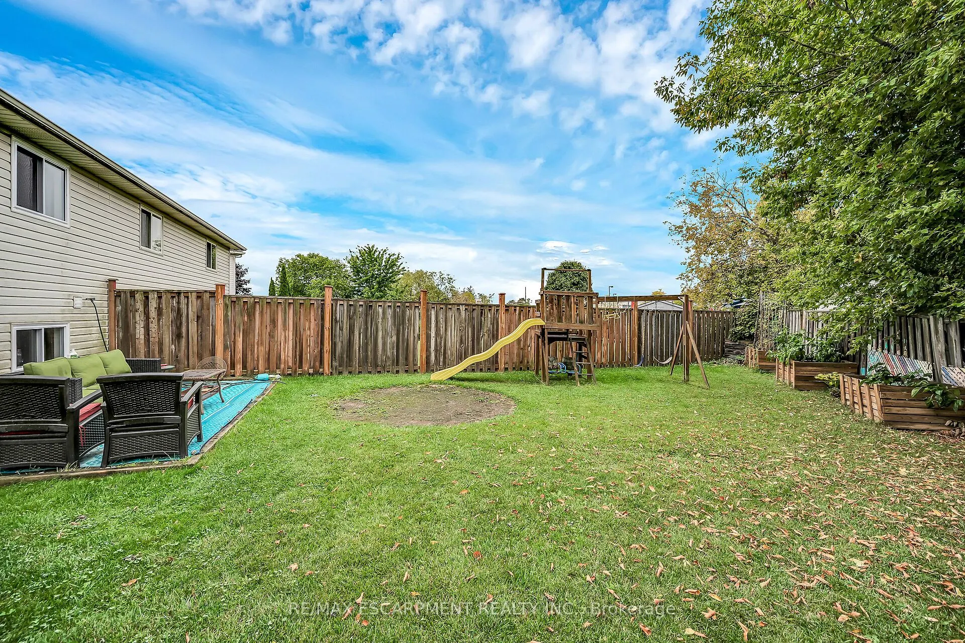 16 Caledon Court