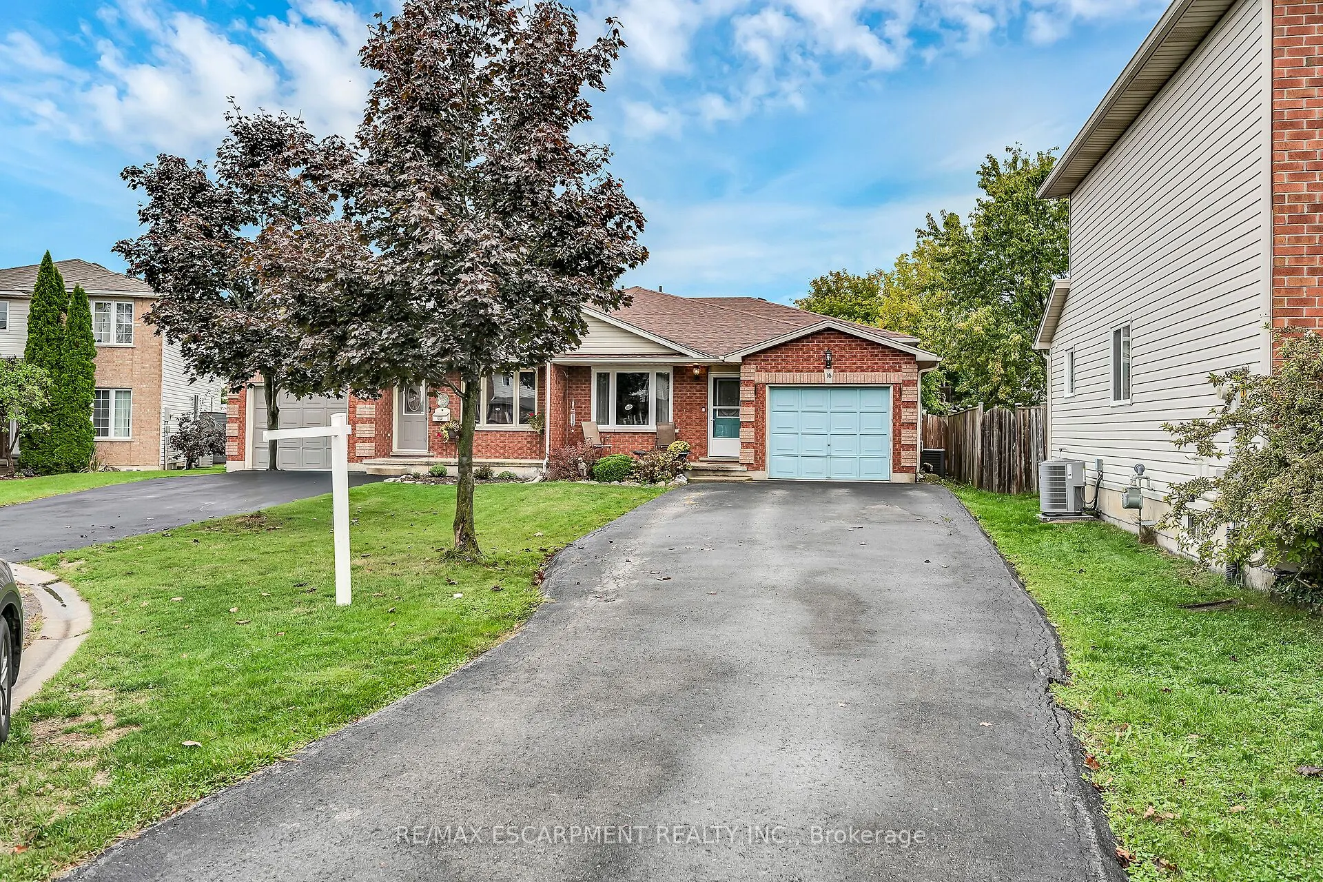 16 Caledon Court