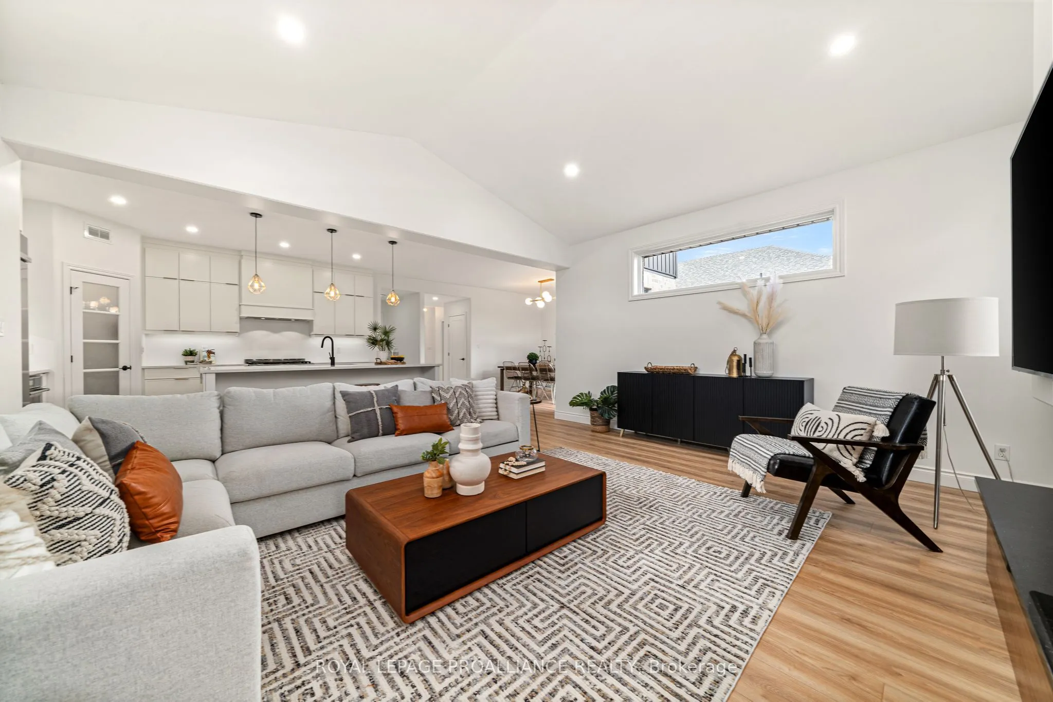 18 RAYCROFT Drive