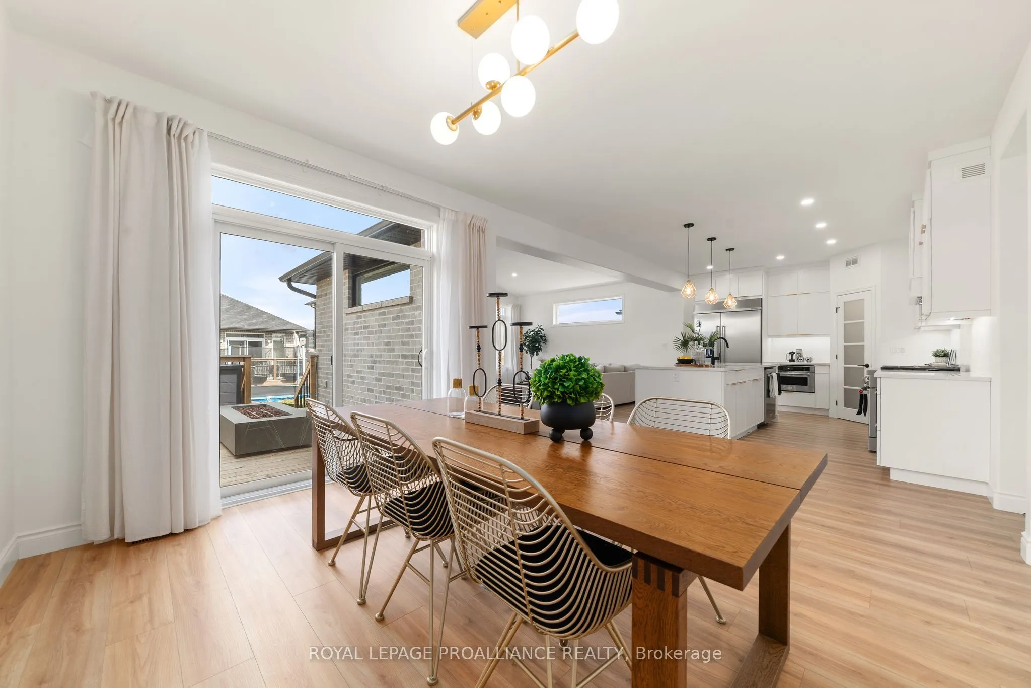 18 RAYCROFT Drive
