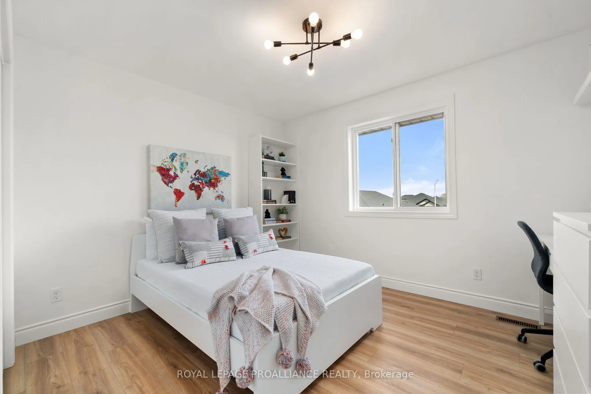 18 RAYCROFT Drive