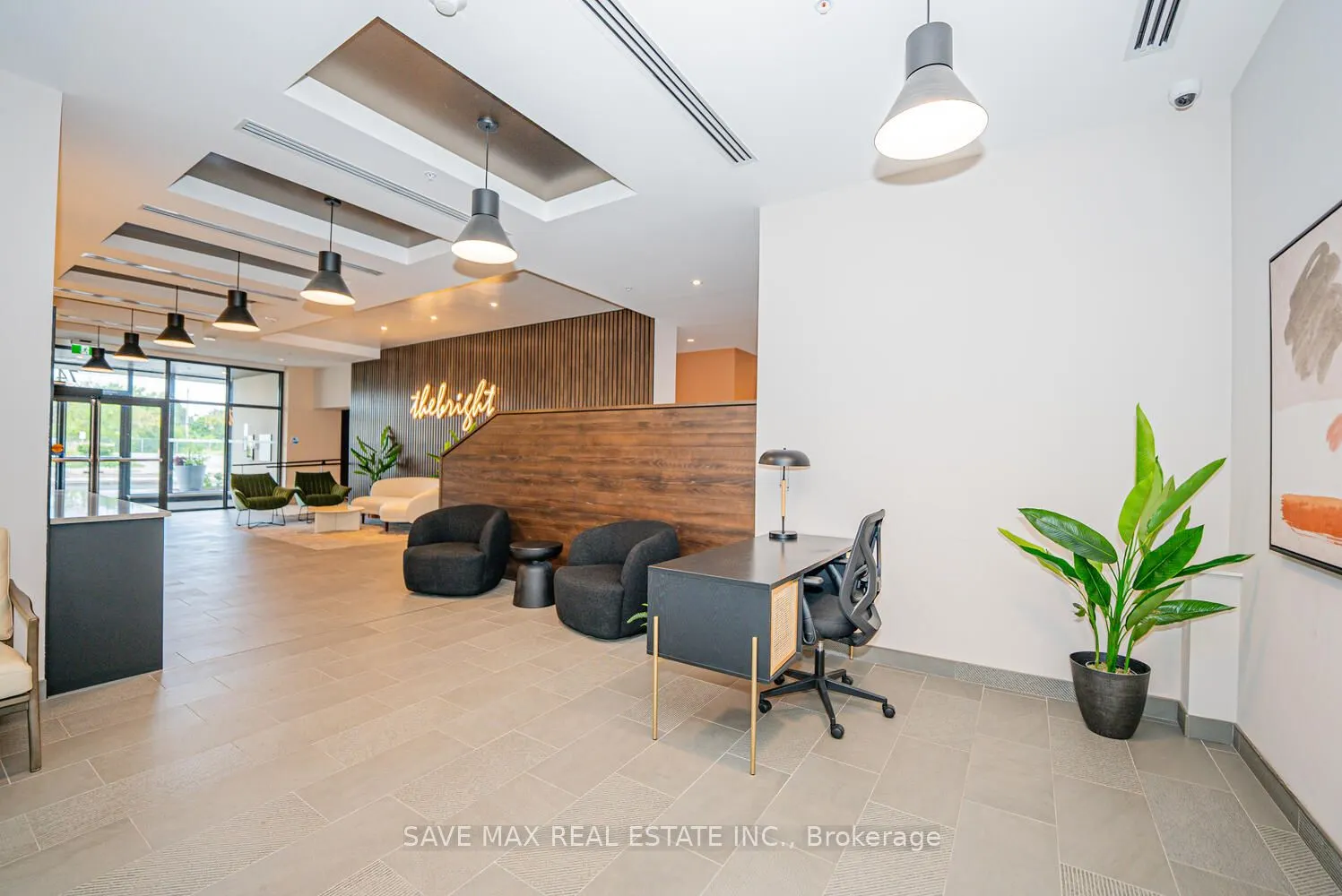 741 King Street W, #411