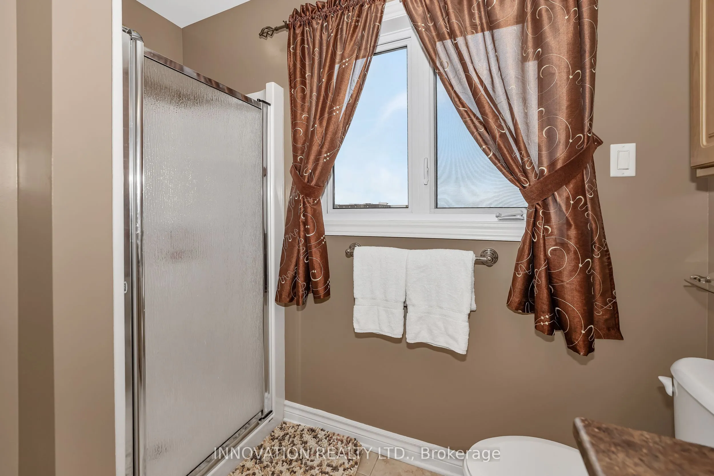 146 Silvermoon Crescent