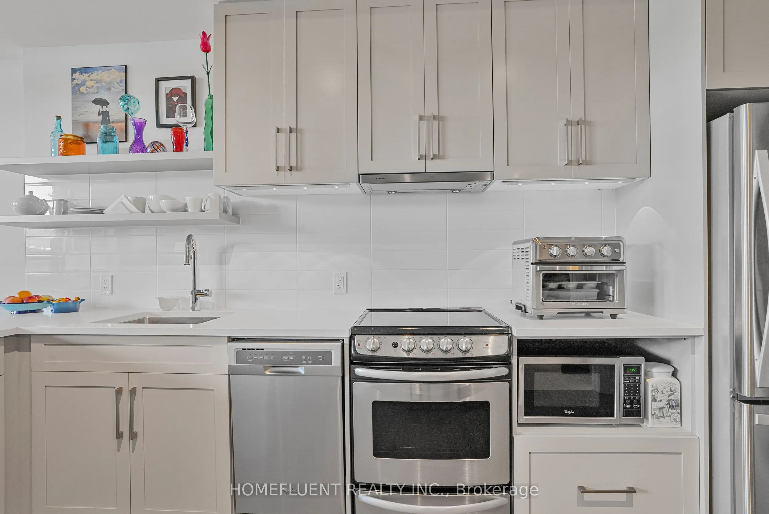 10 Rosemount Avenue, #305